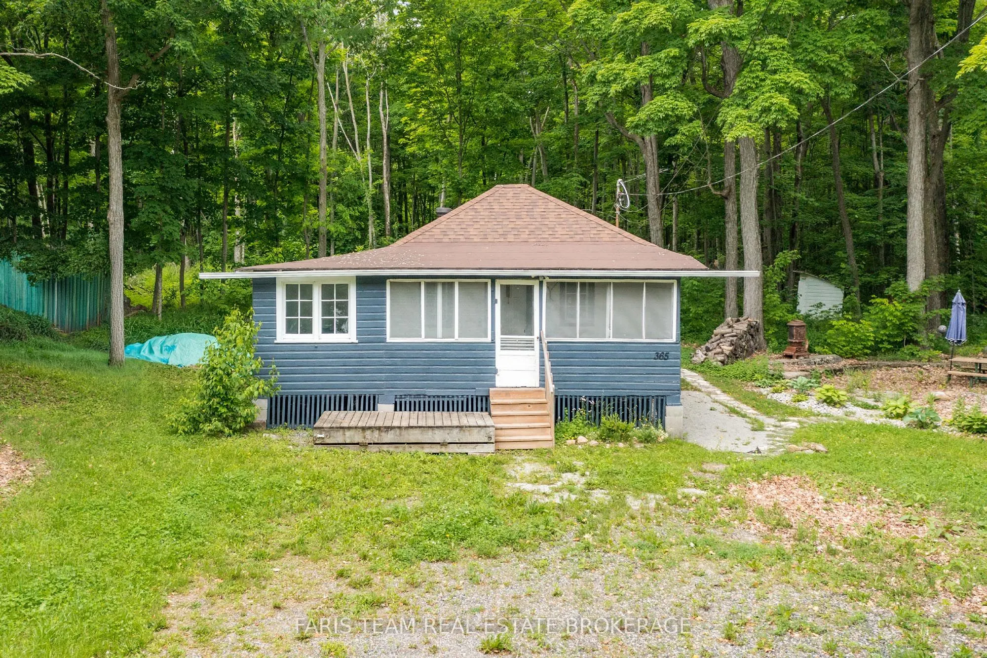 365 Robins Point Road
