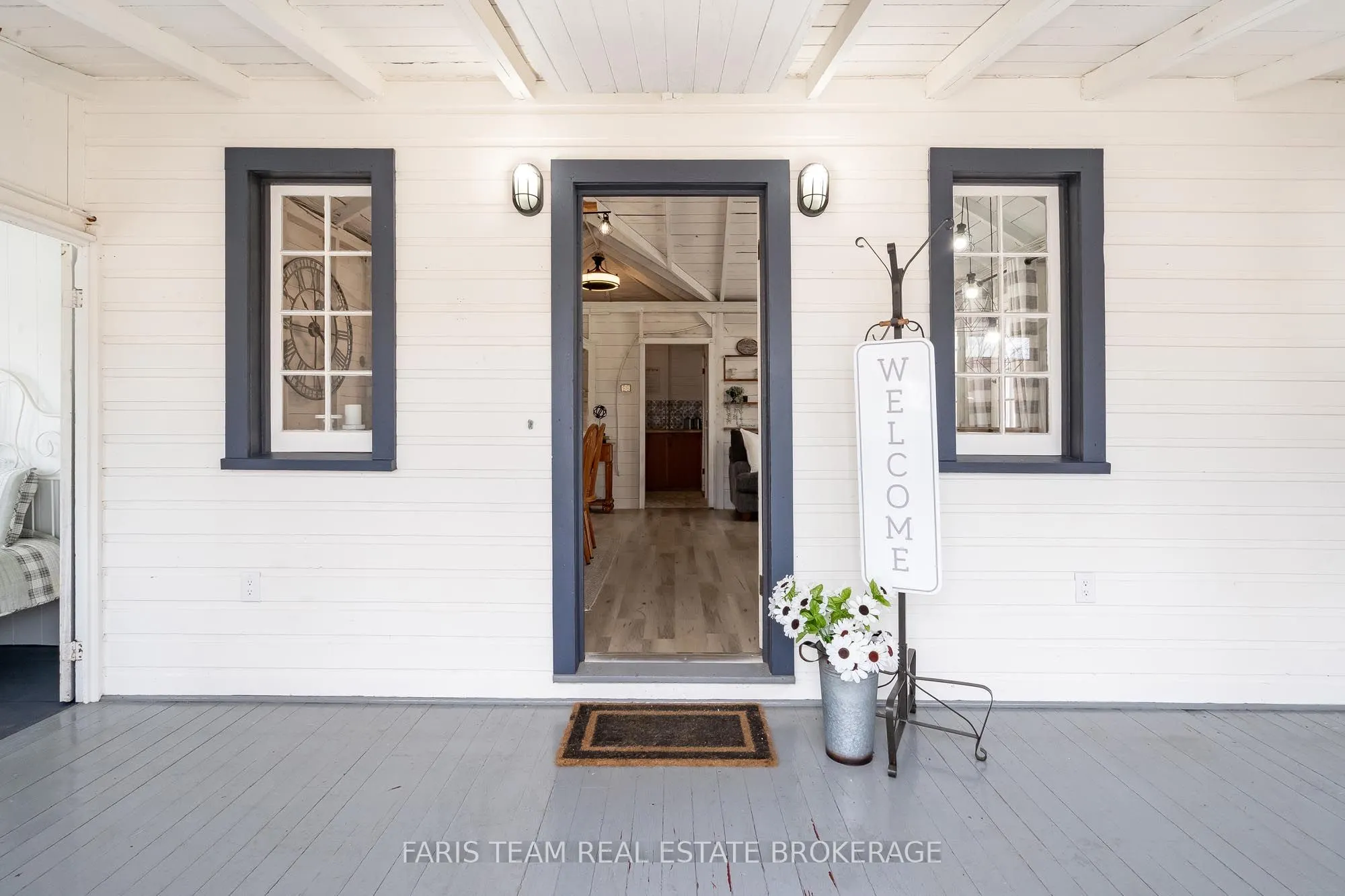 365 Robins Point Road