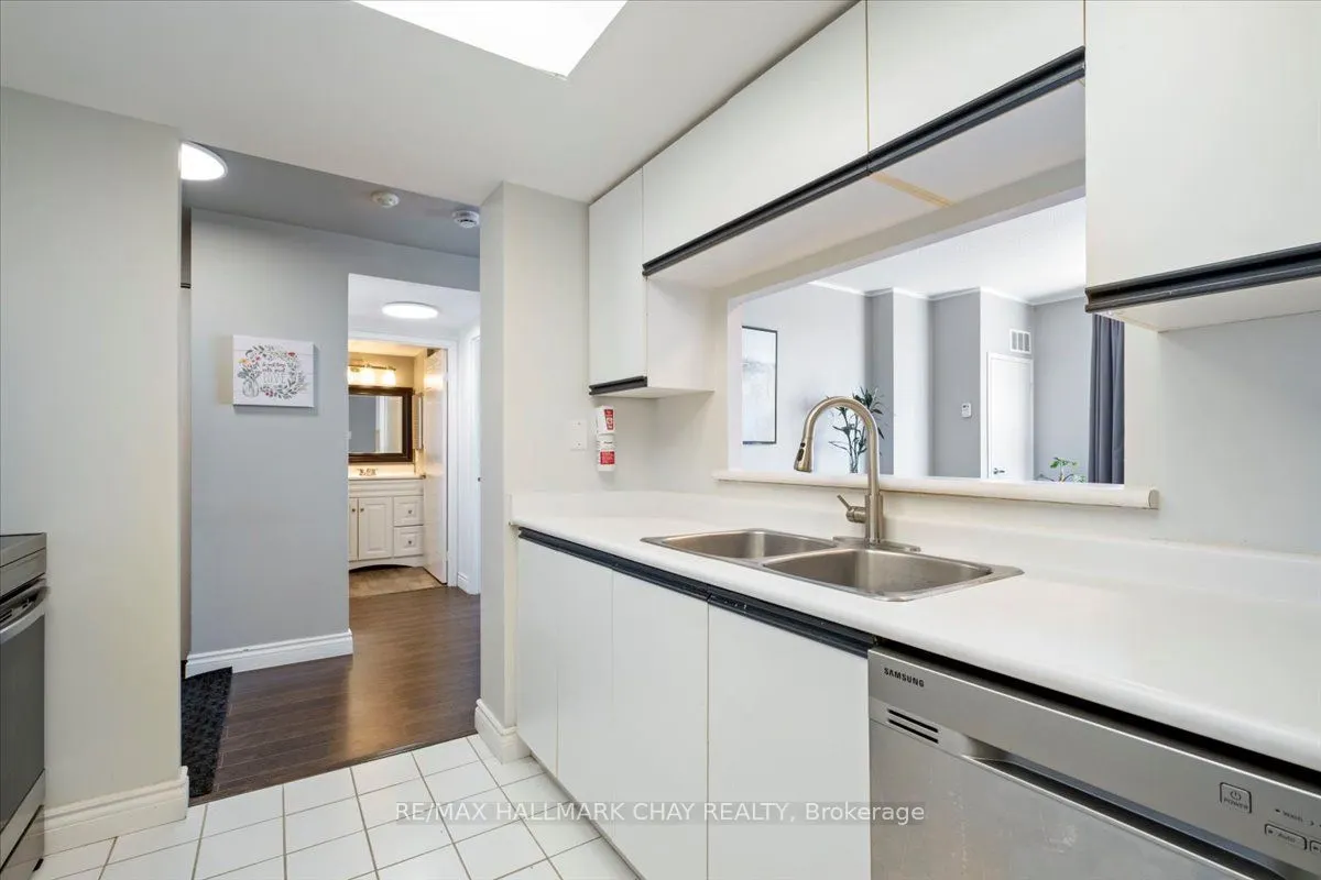 65 Ellen Street #1506