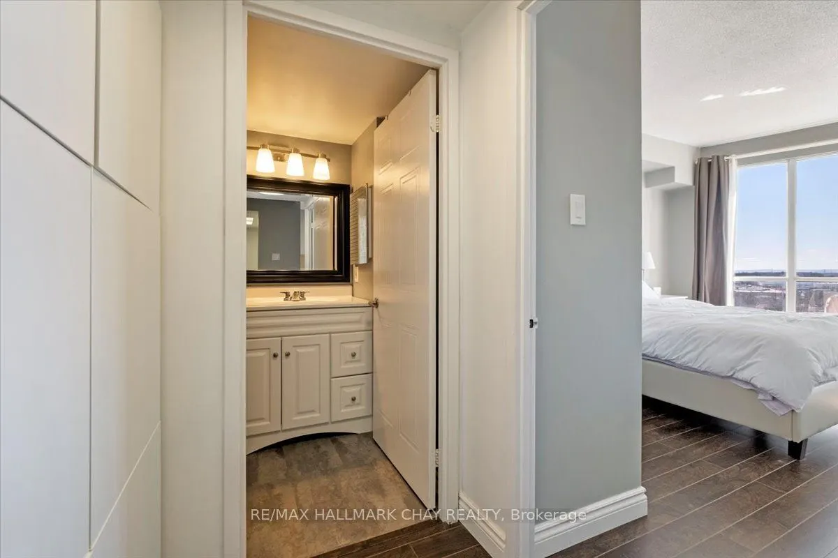 65 Ellen Street #1506