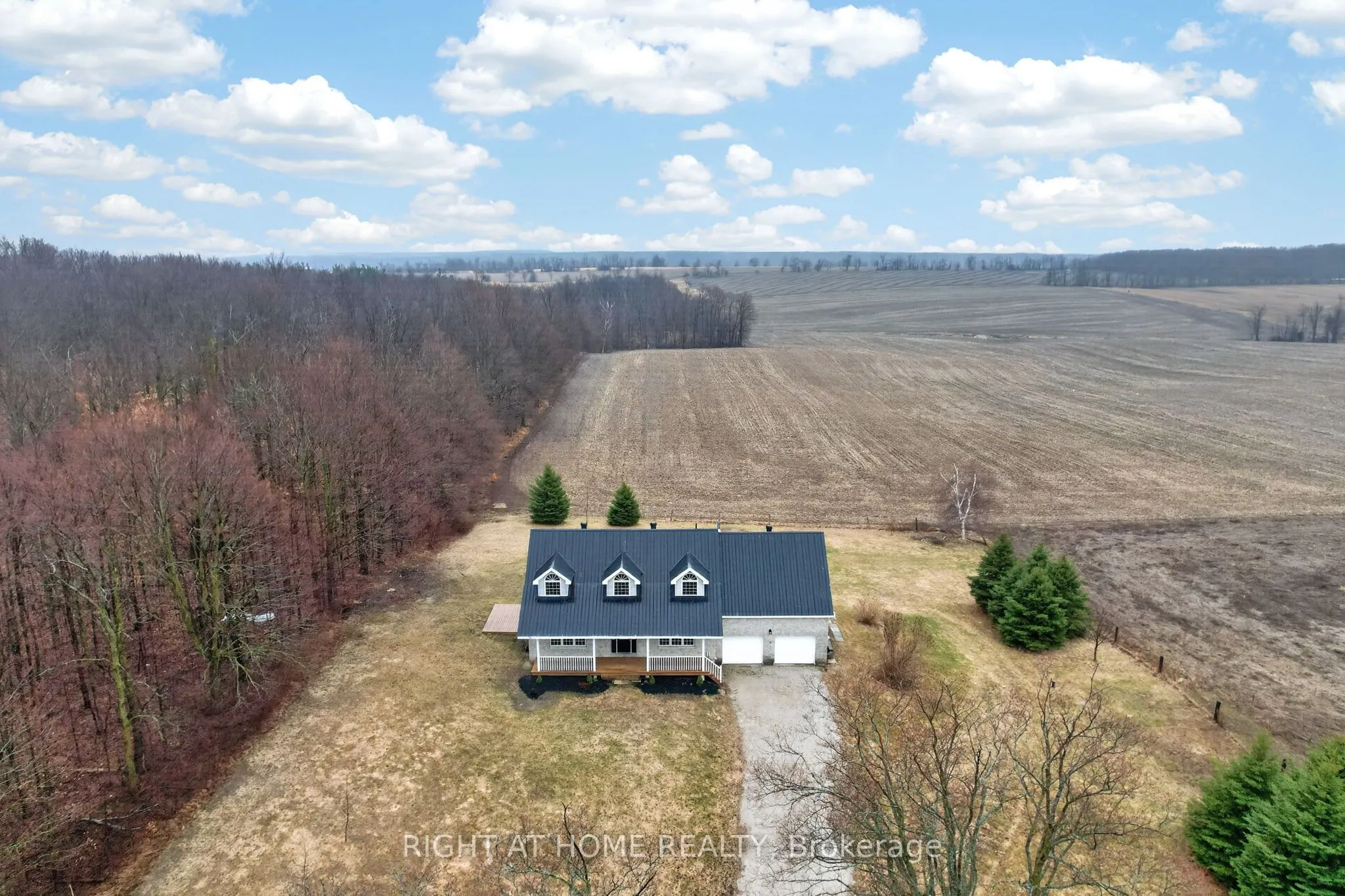 6435 12/13 Stayner Side Road