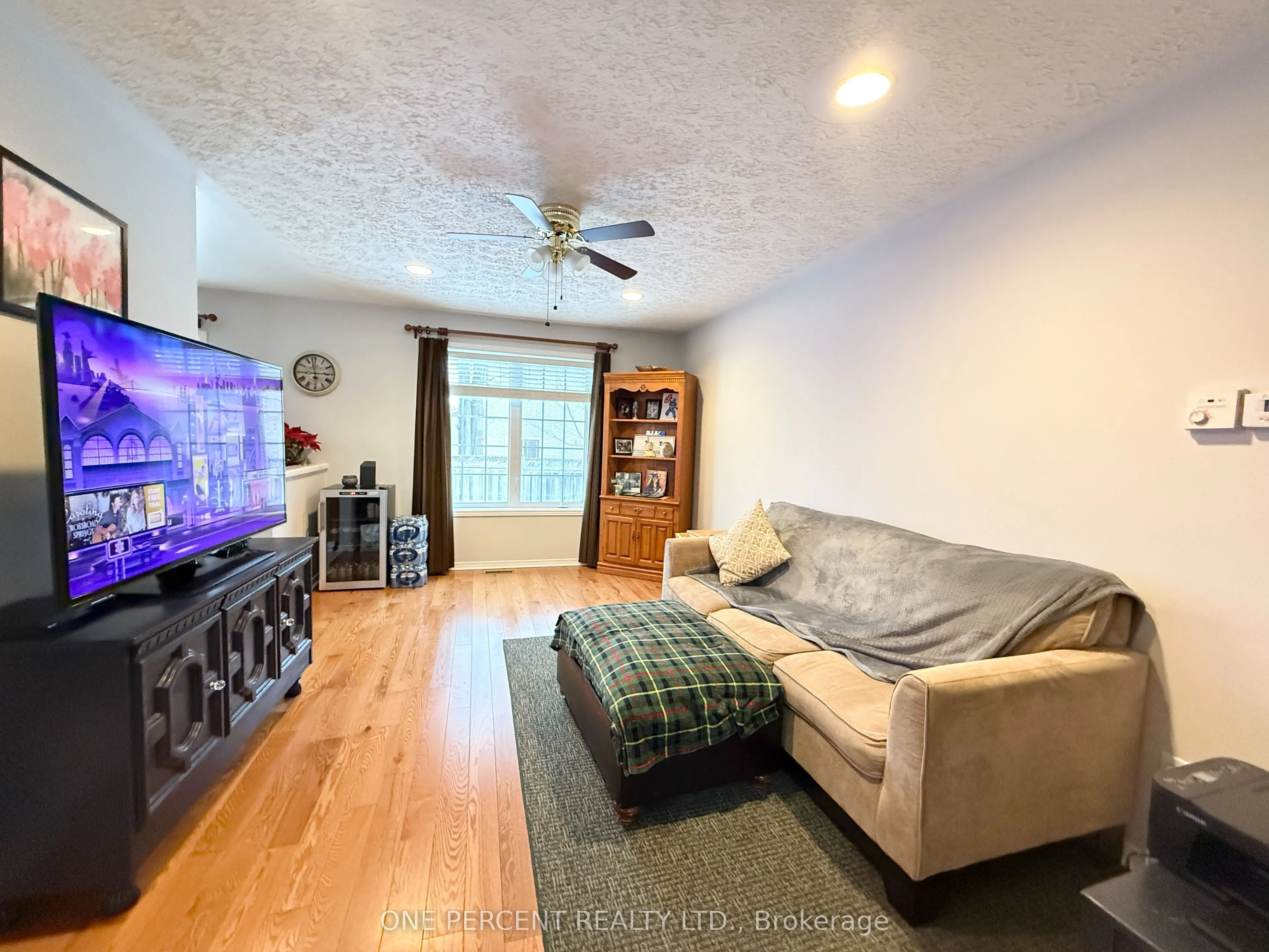 872 Dominion Avenue
