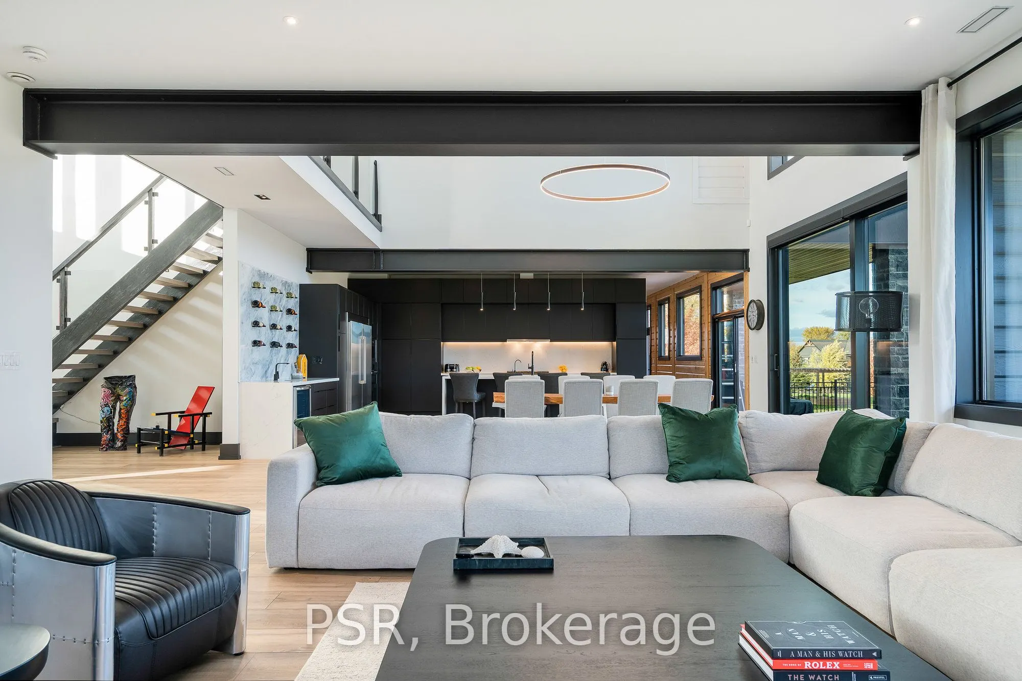 4 Raintree Court