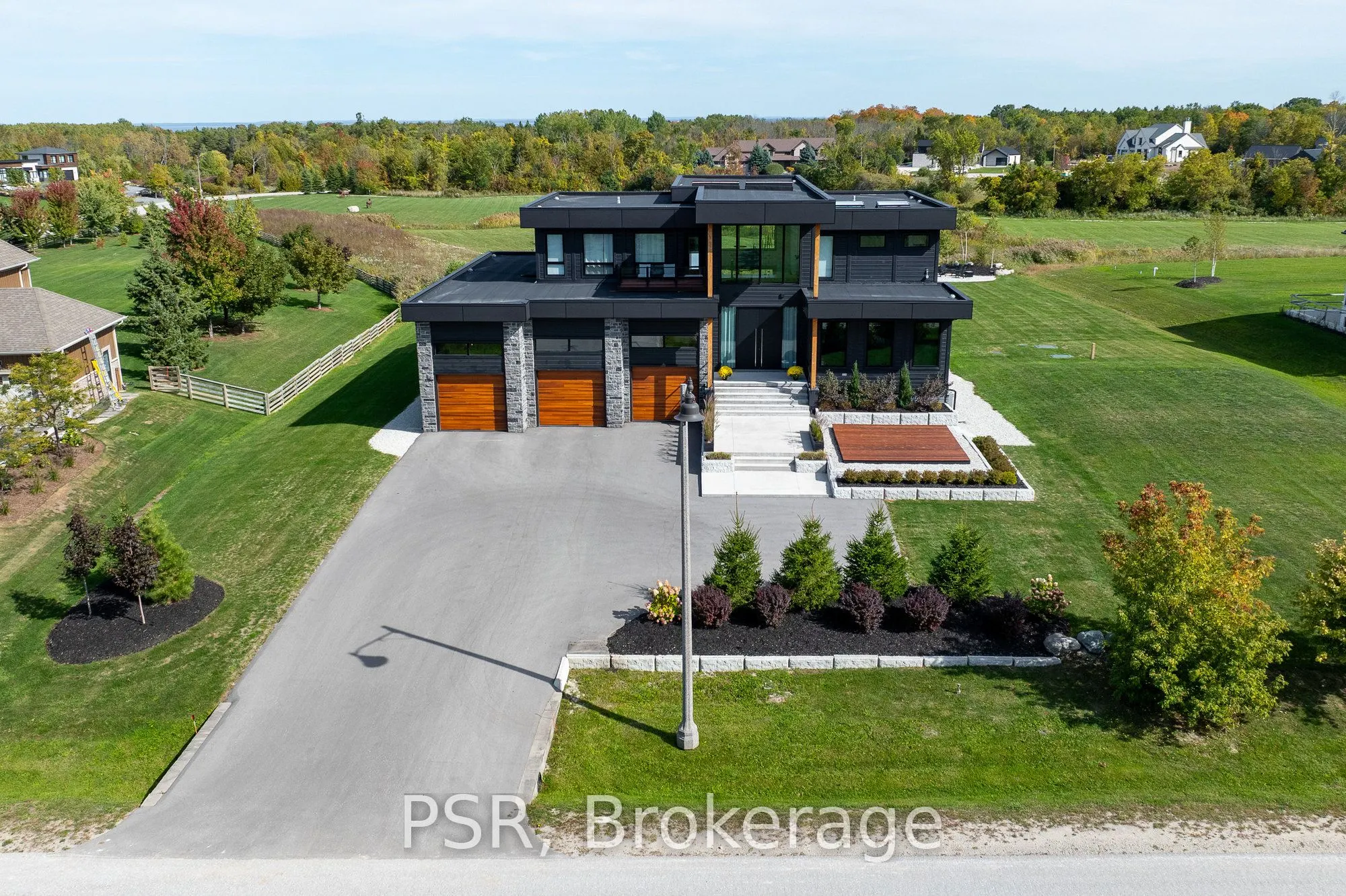 4 Raintree Court