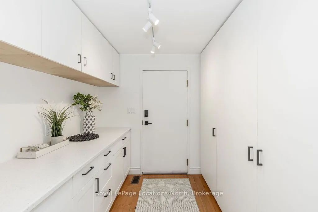 795853 Grey 19 Road