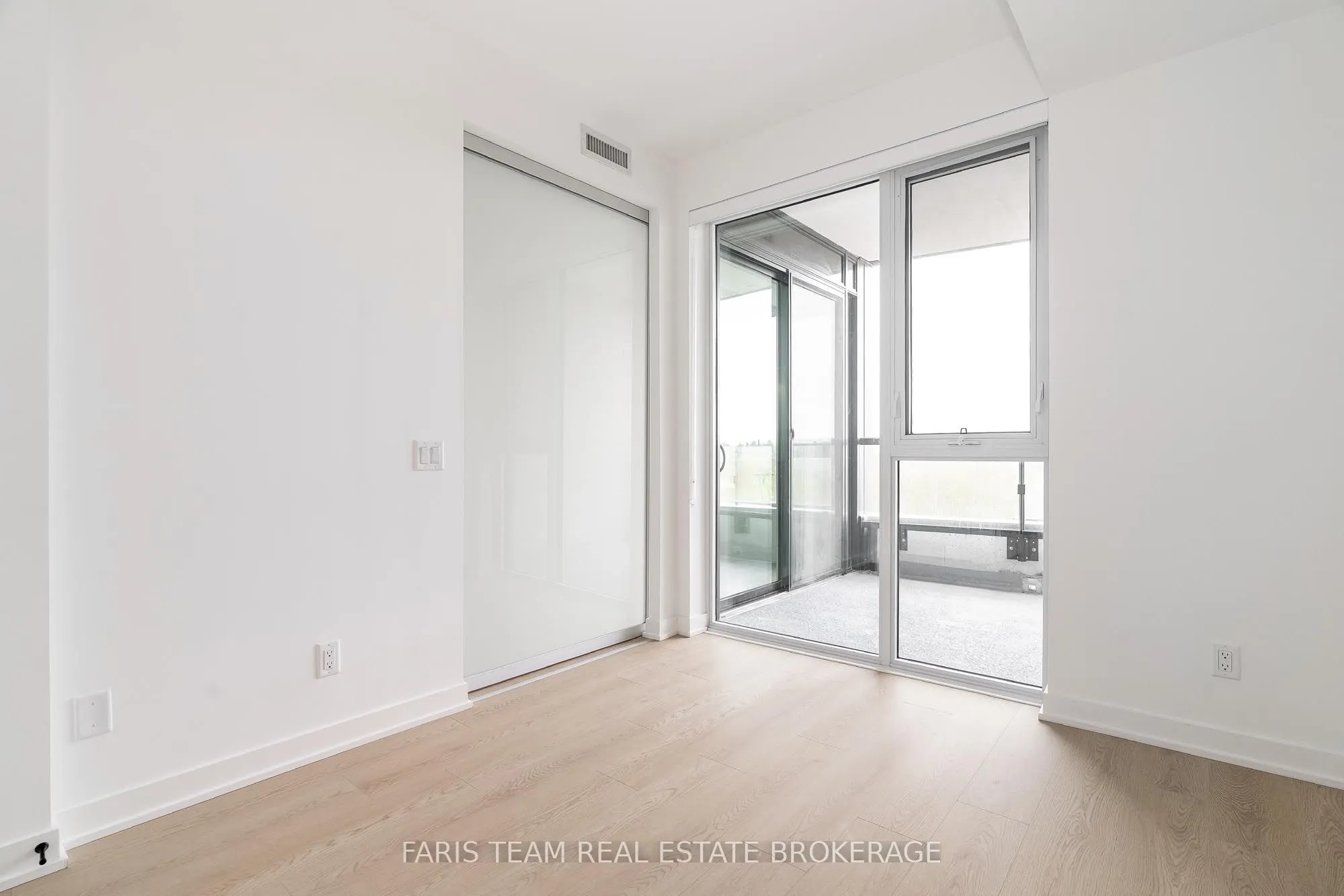 31 Huron Street #412