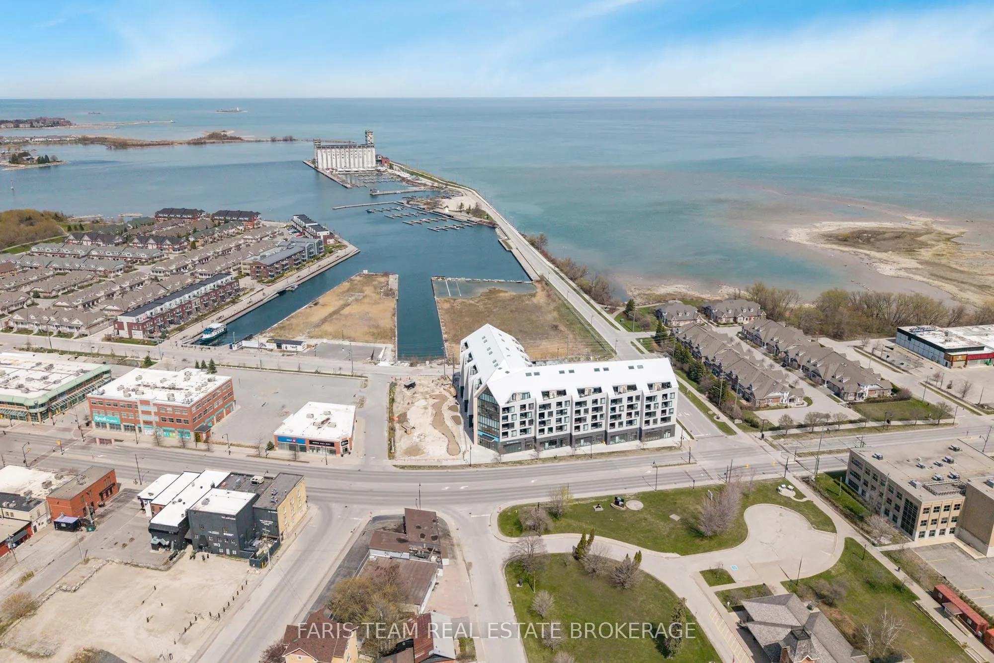 31 Huron Street #412