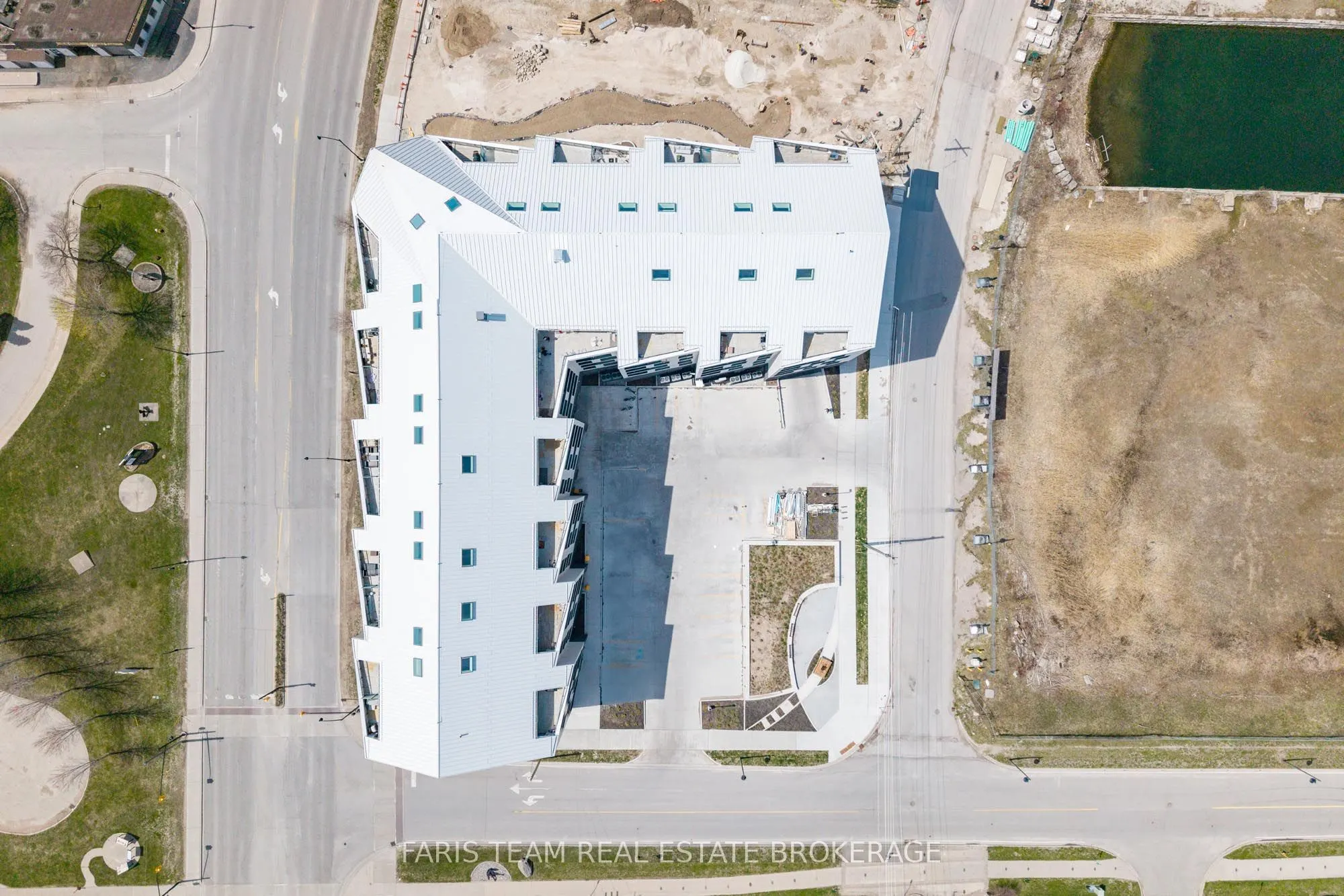 31 Huron Street #412