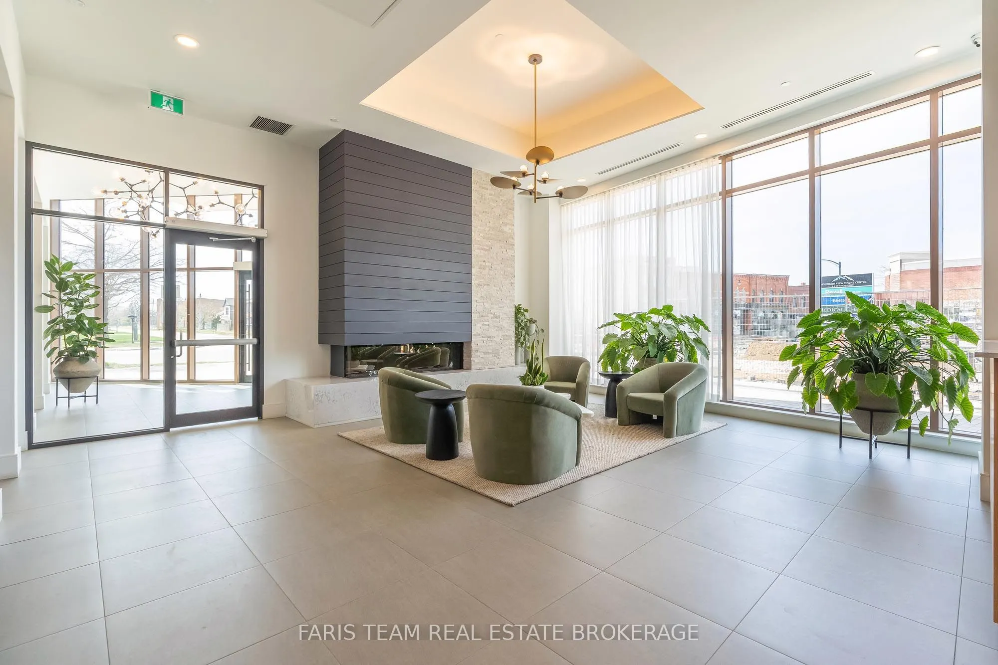 31 Huron Street #209