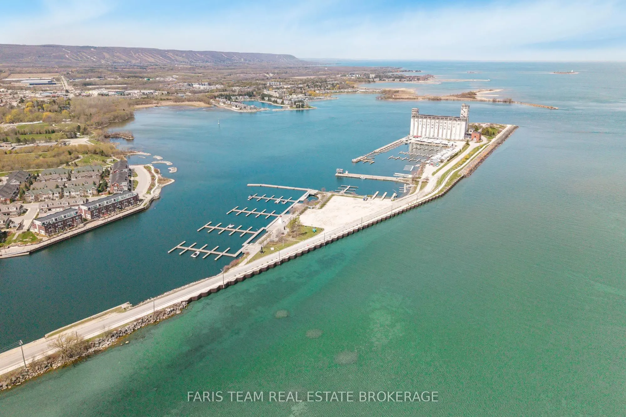 31 Huron Street #216