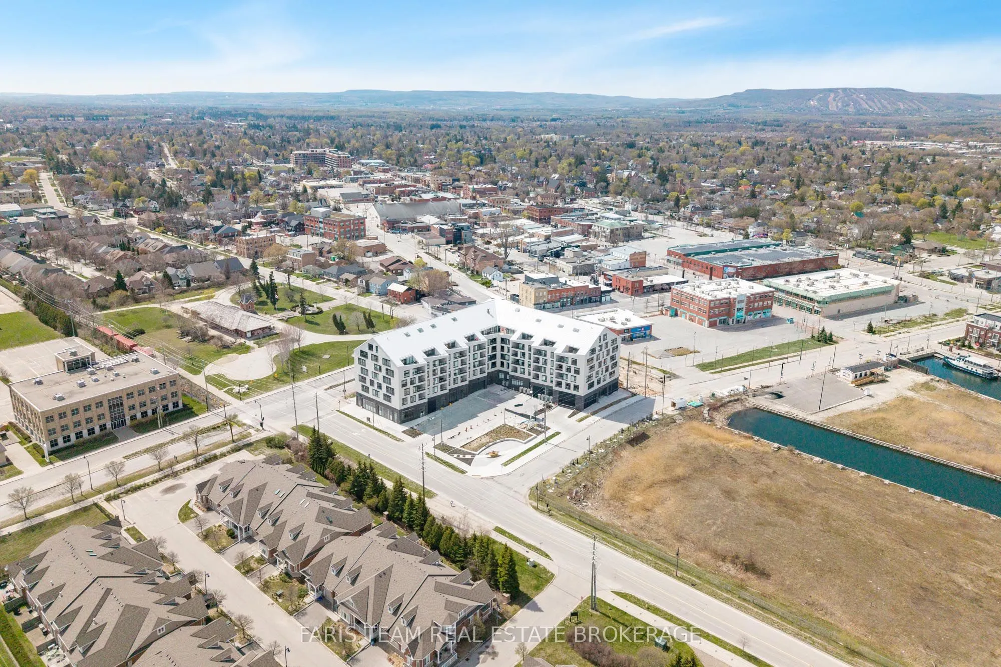 31 Huron Street #611