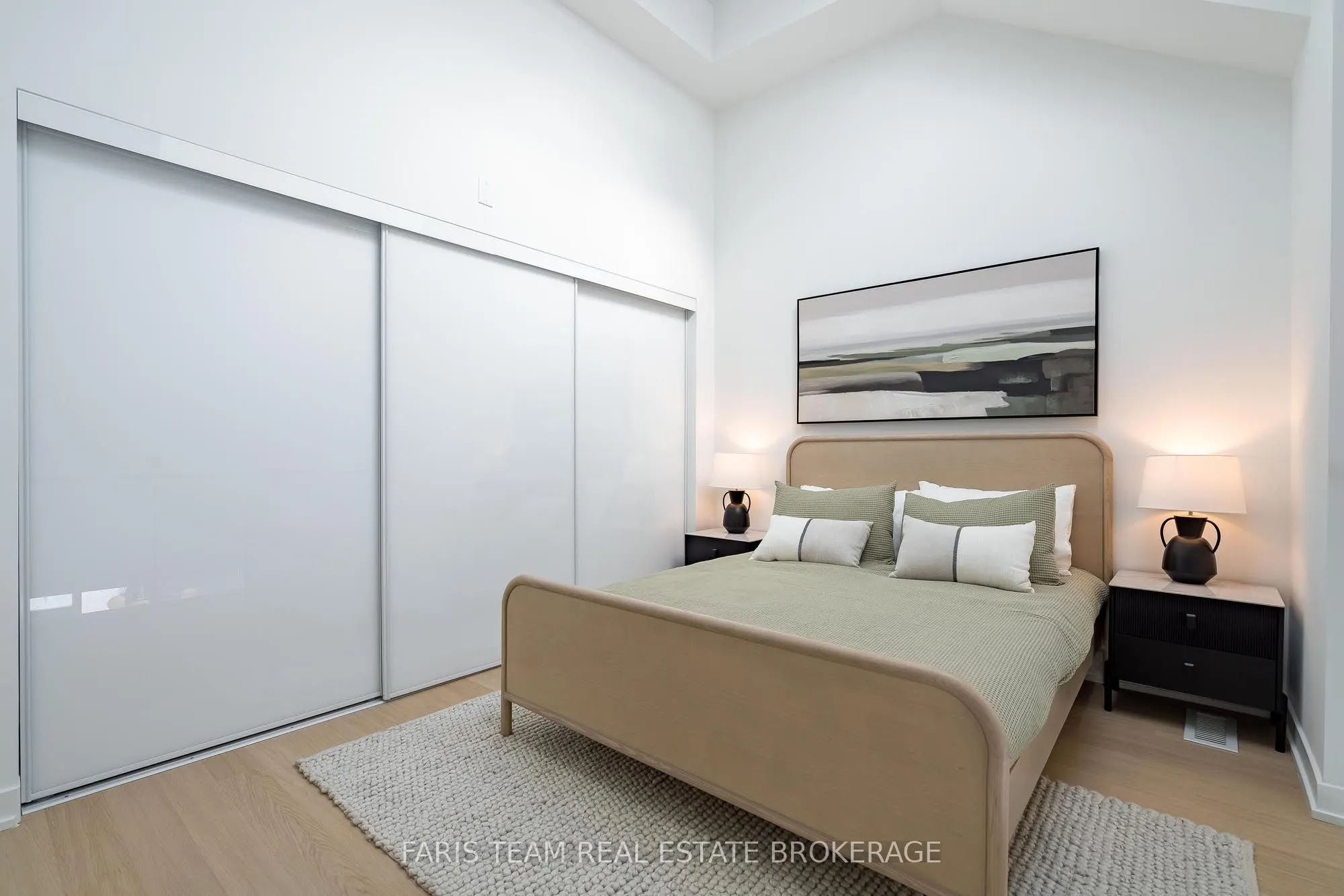 31 Huron Street #611