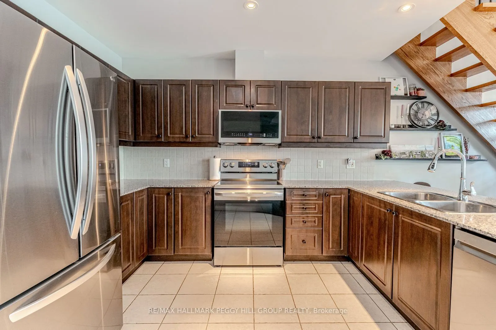 6 Victoria Street #7