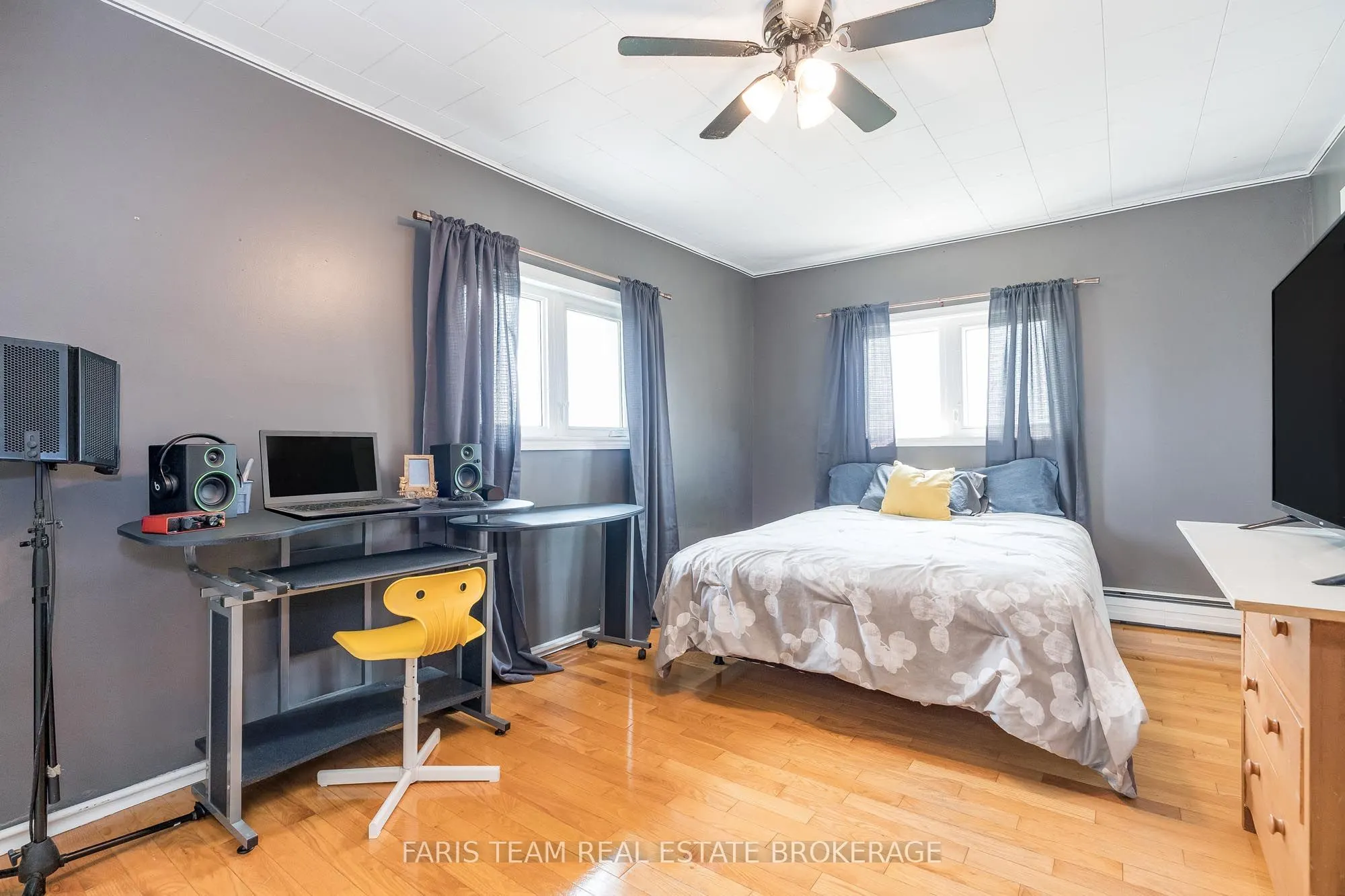 160 Lafontaine Road W