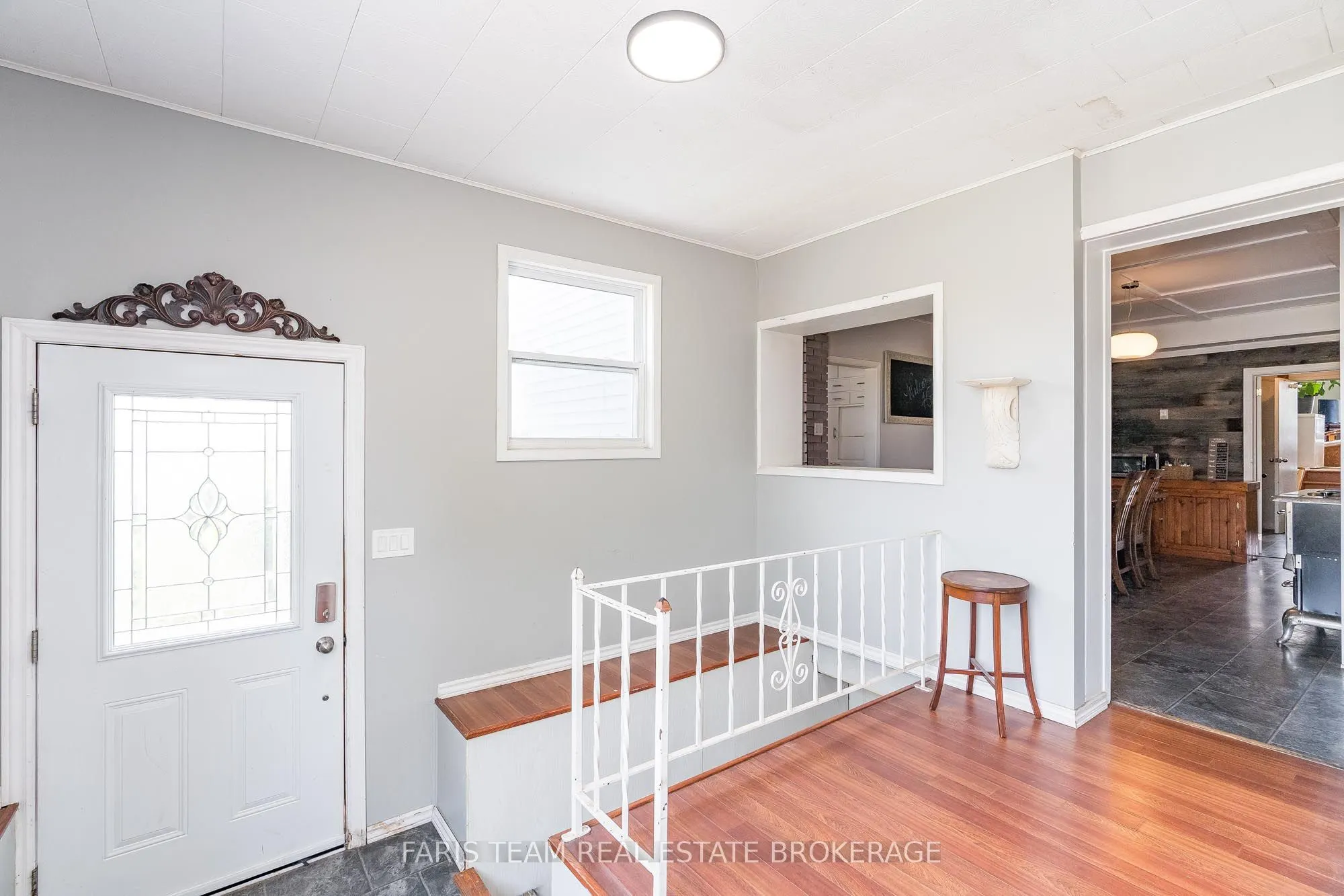 160 Lafontaine Road W