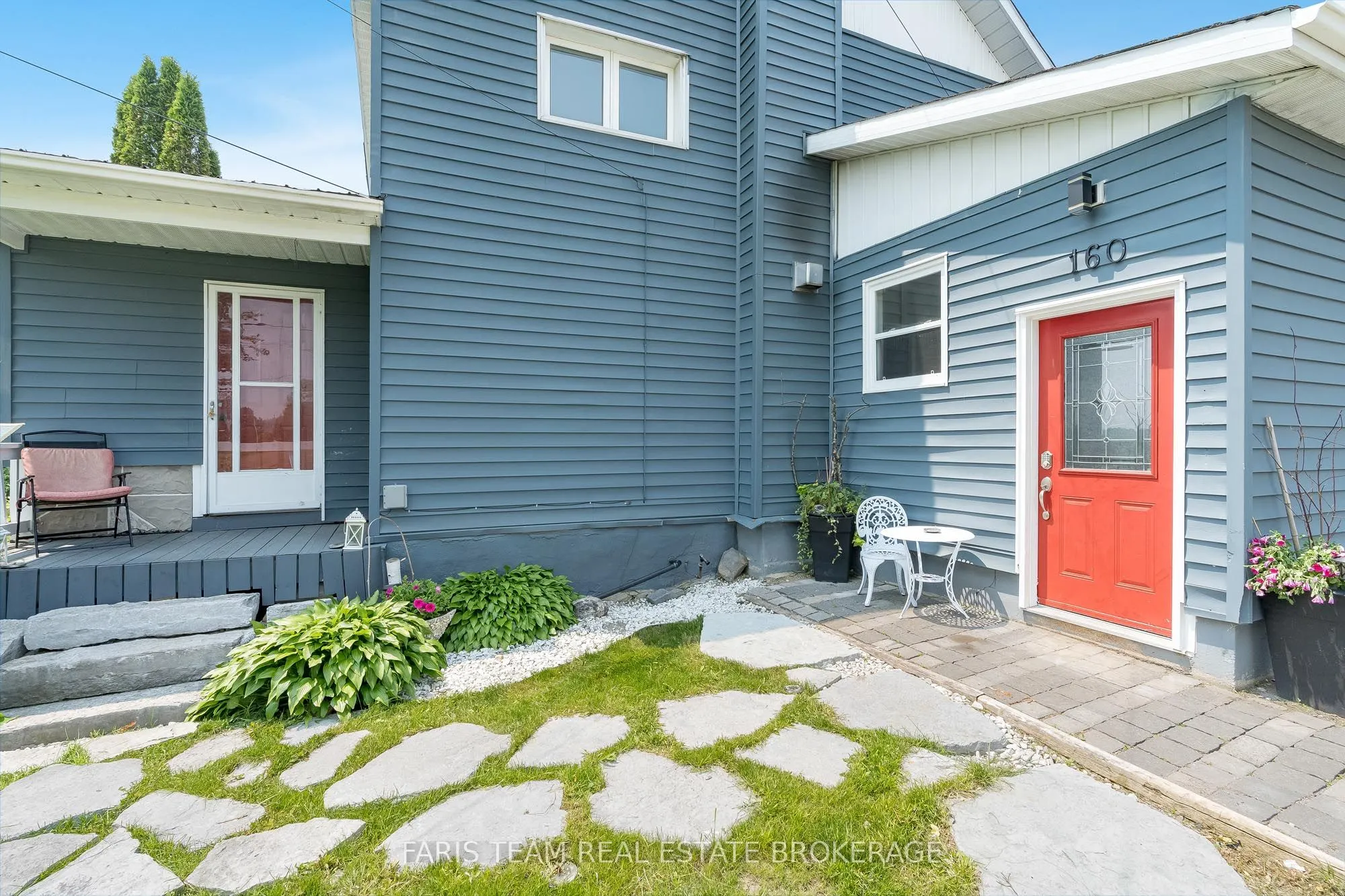 160 Lafontaine Road W