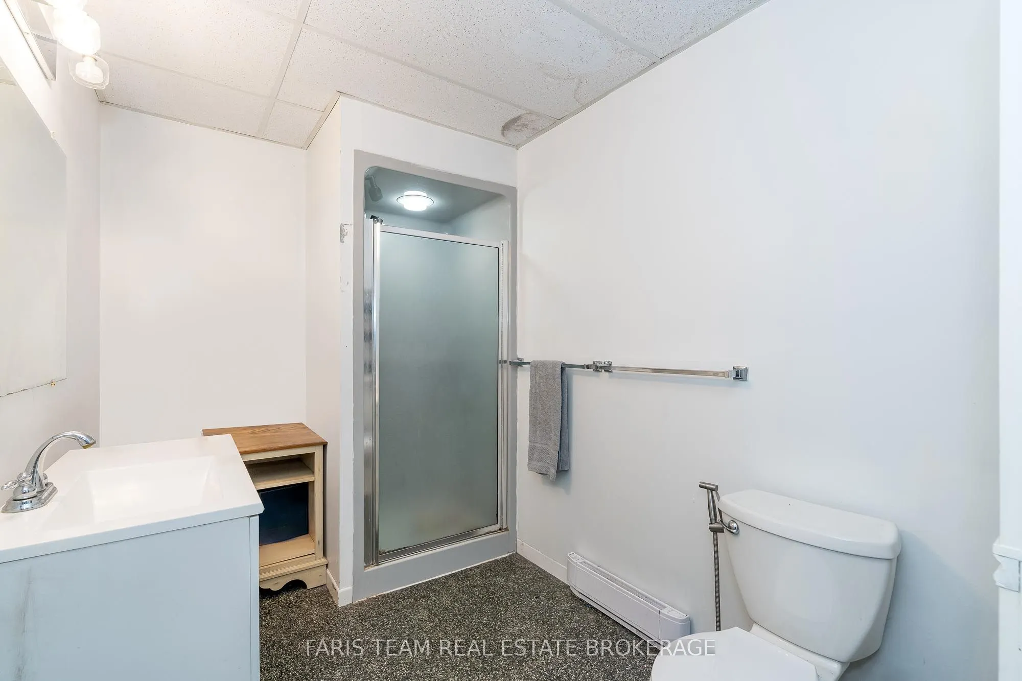 160 Lafontaine Road W