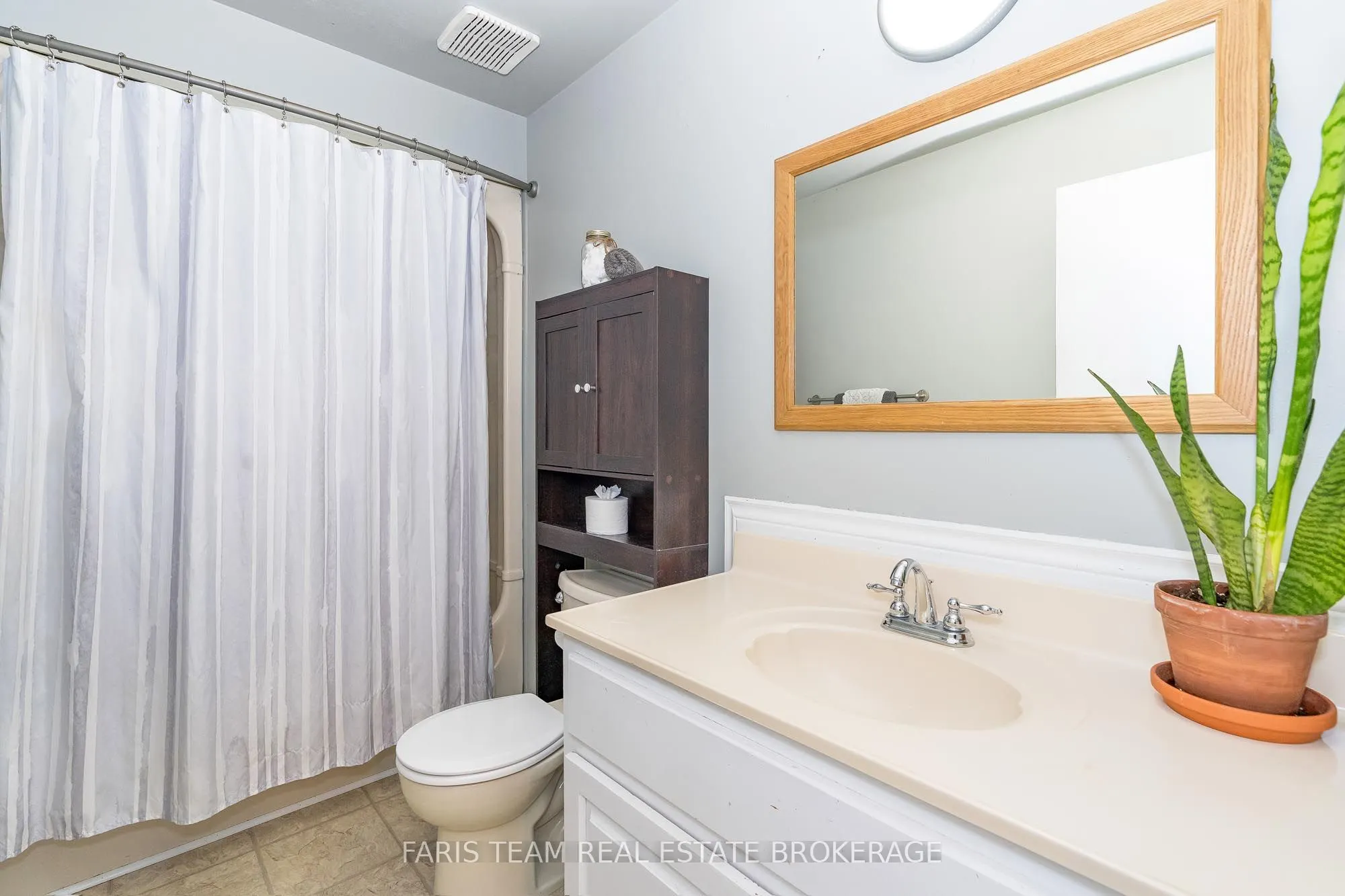 160 Lafontaine Road W