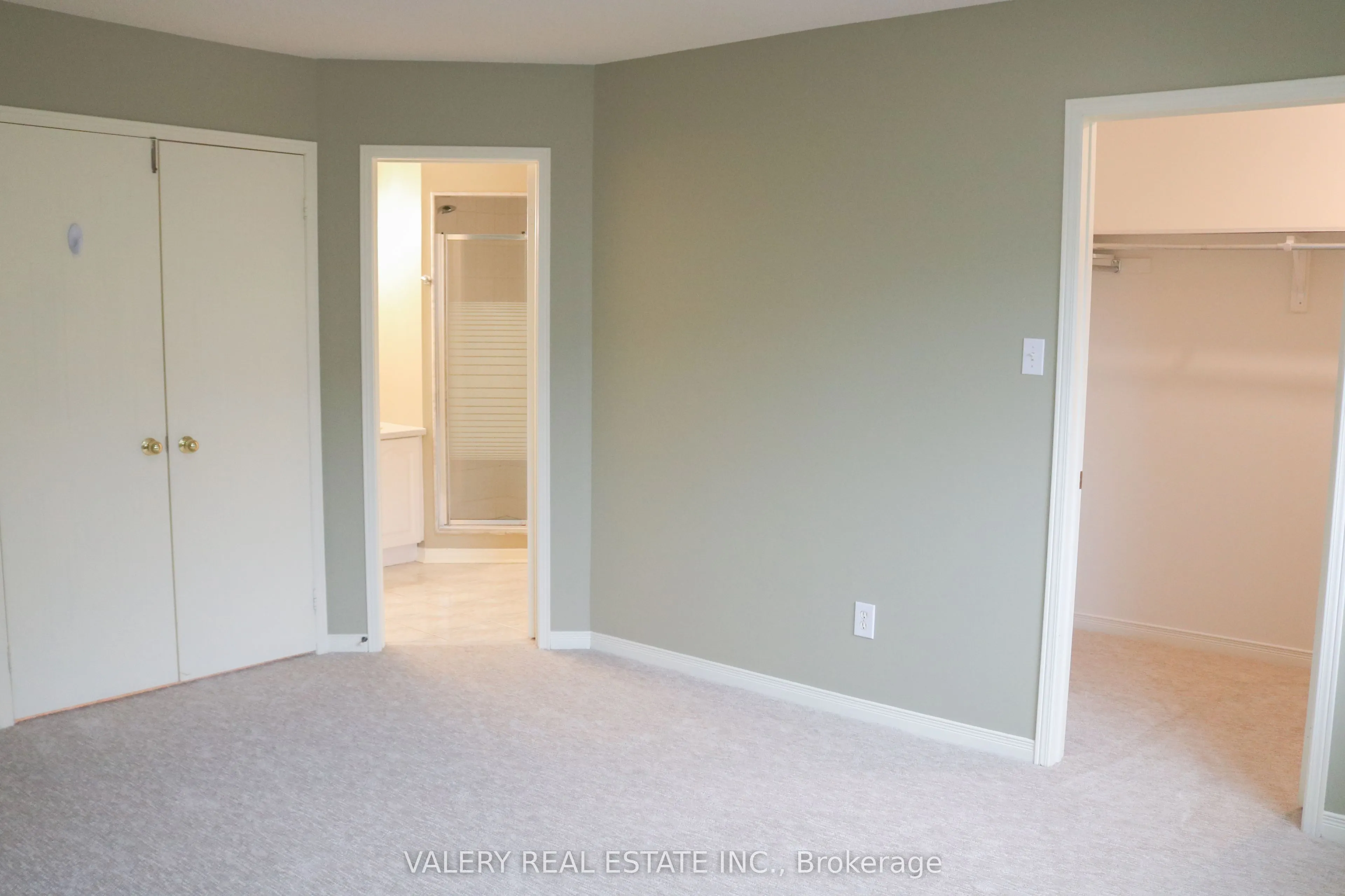 492 Laclie Street #14