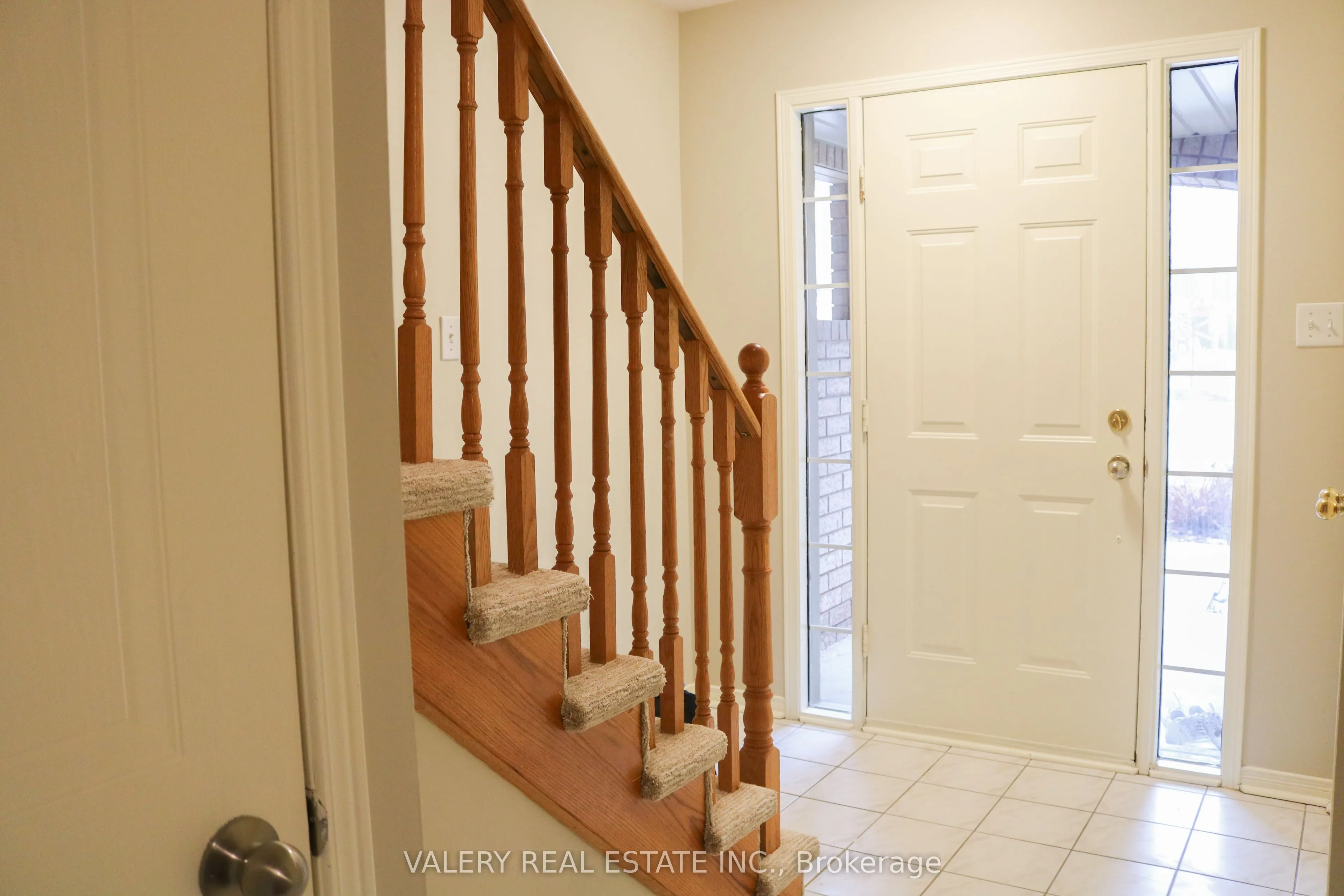492 Laclie Street #14