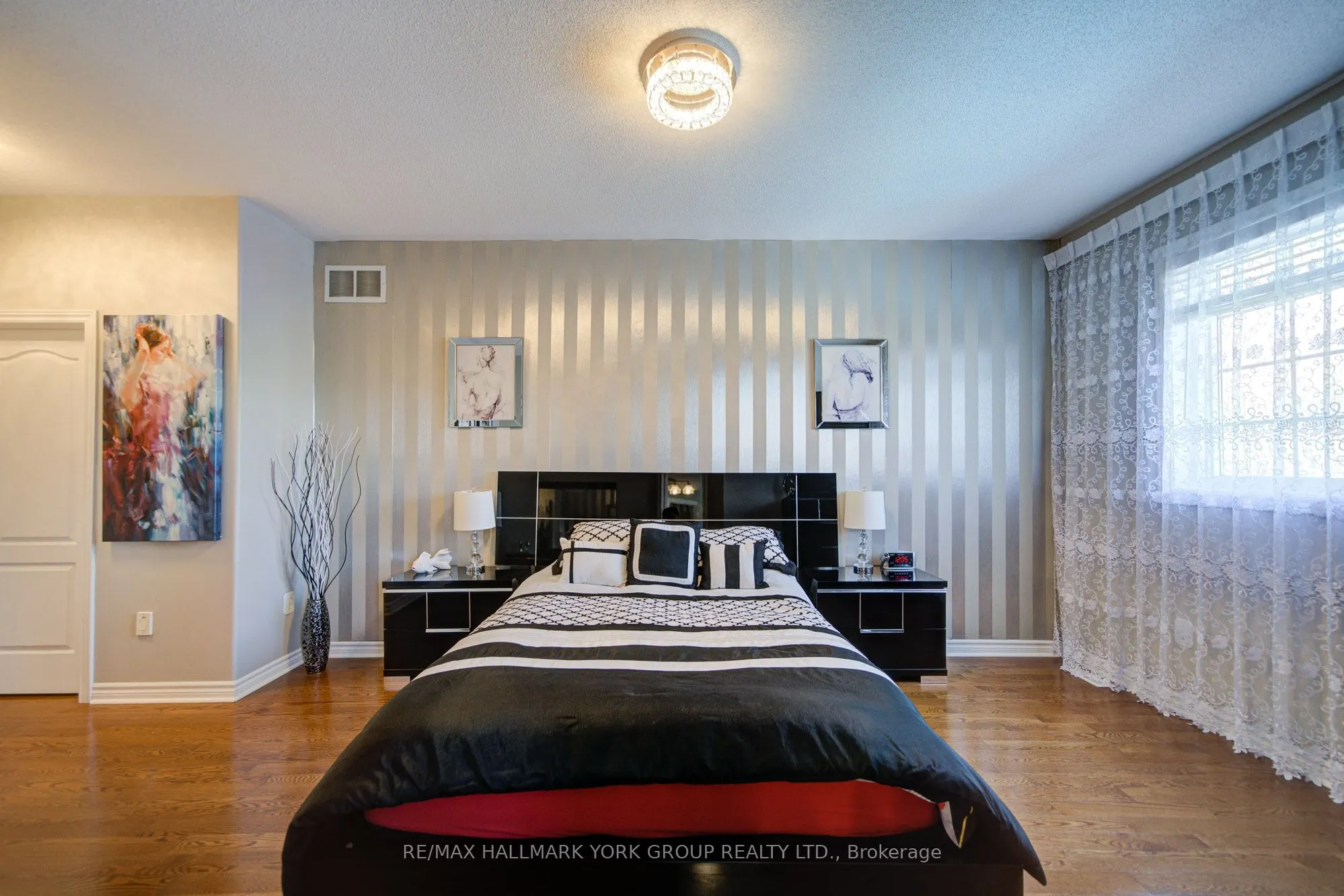 26 Regalia Way