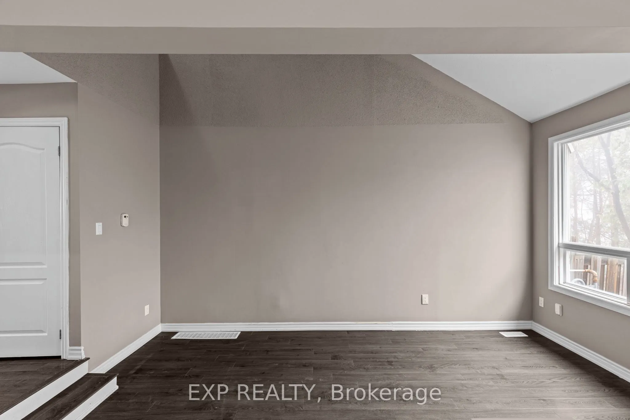 12 Lankin Boulevard #12