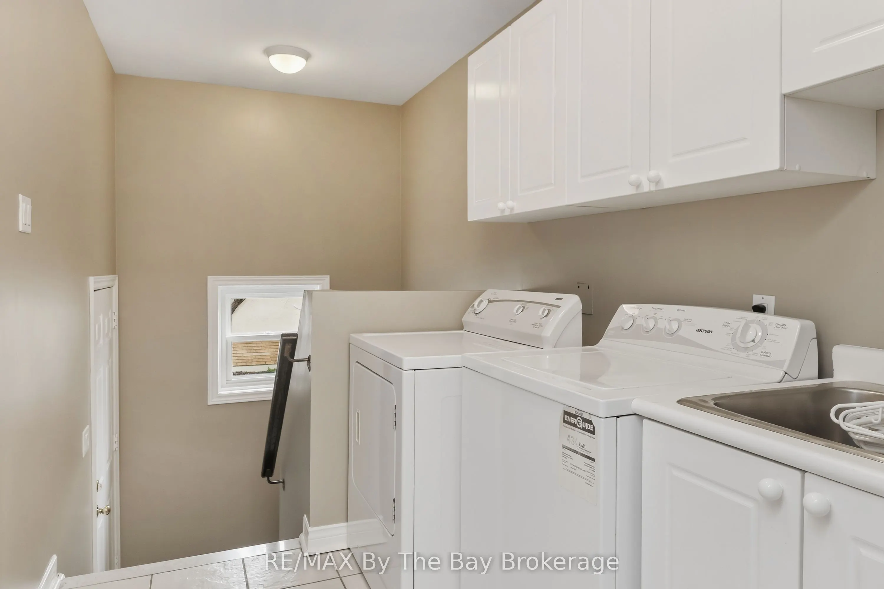 70 Fairway Crescent