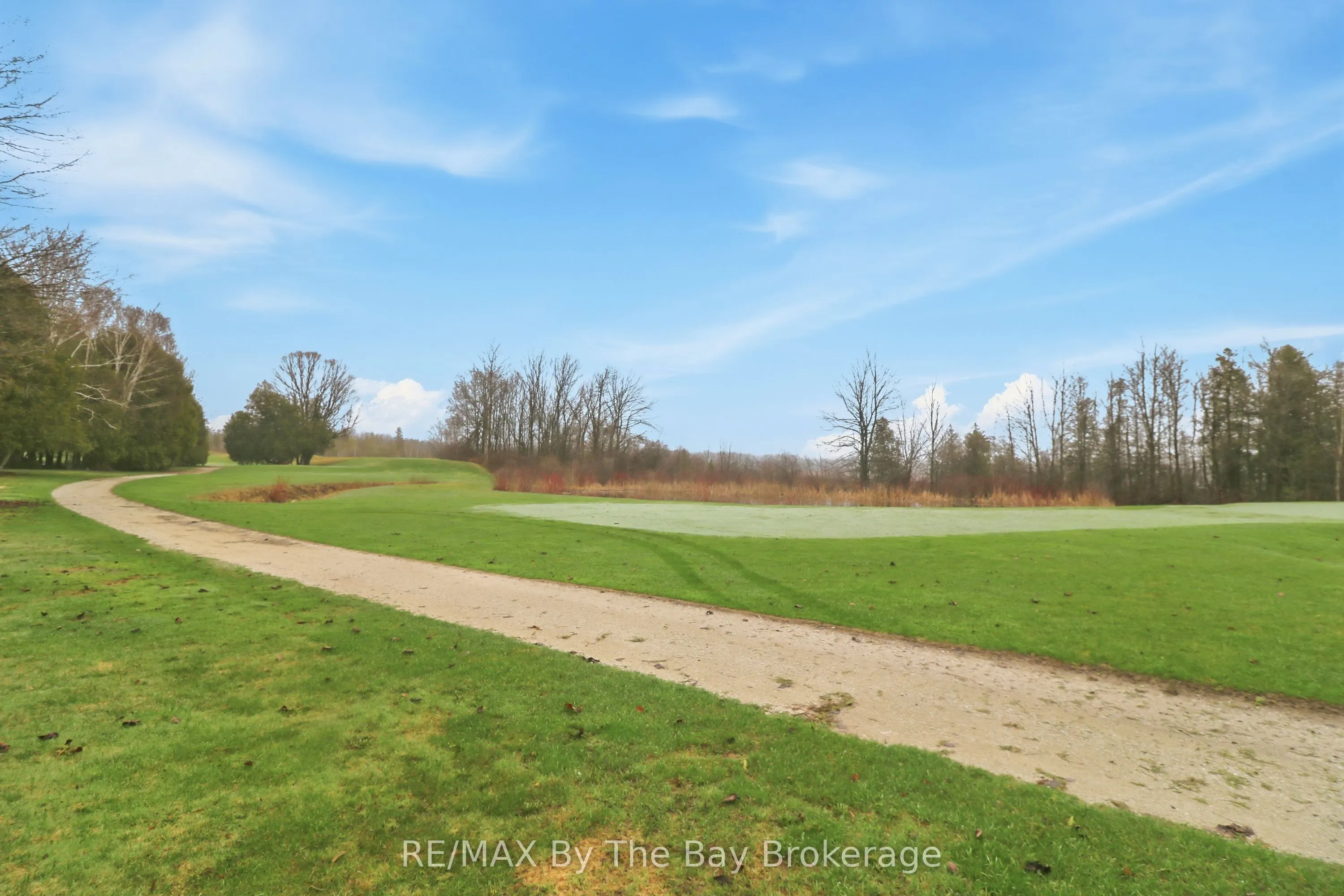 70 Fairway Crescent