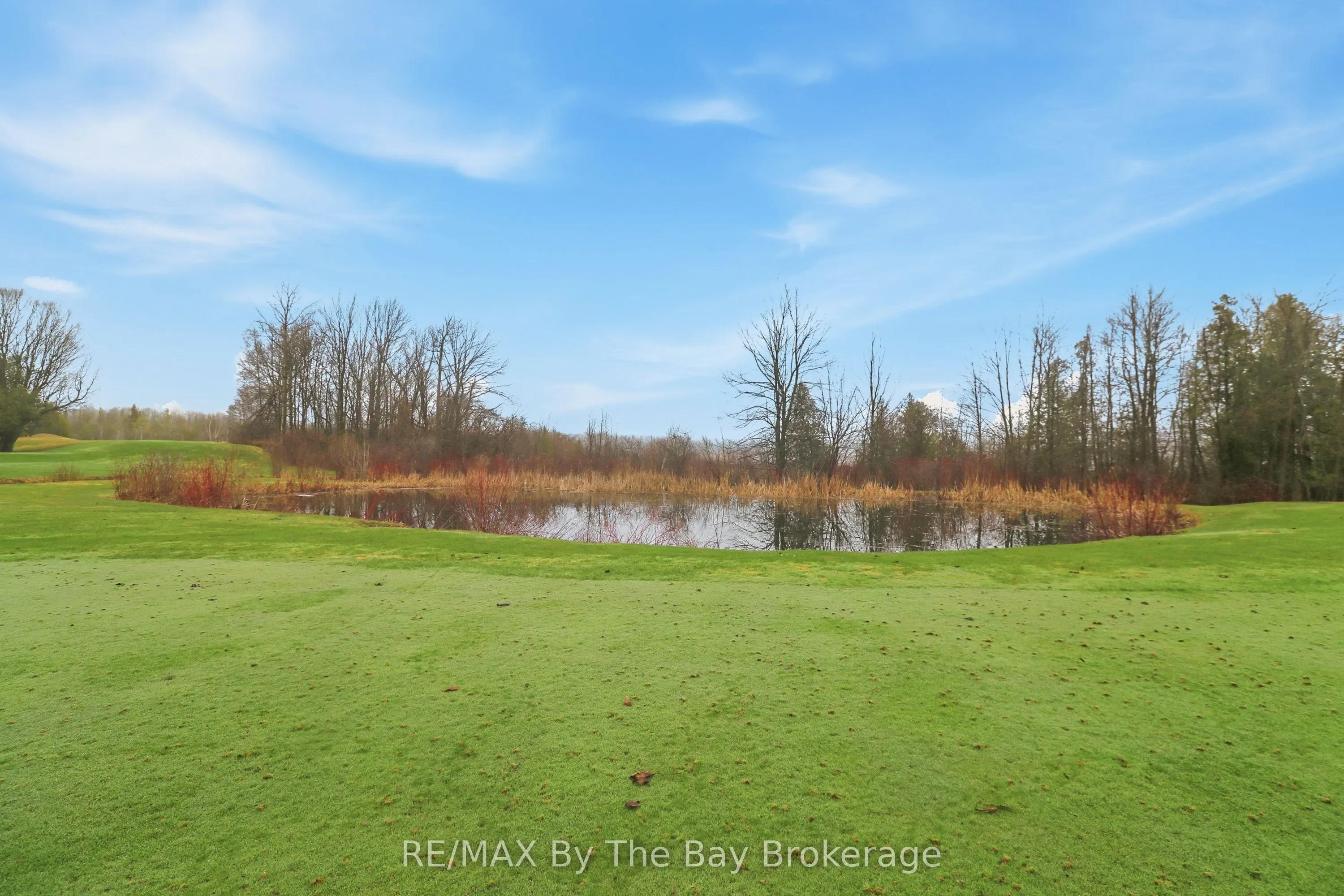 70 Fairway Crescent