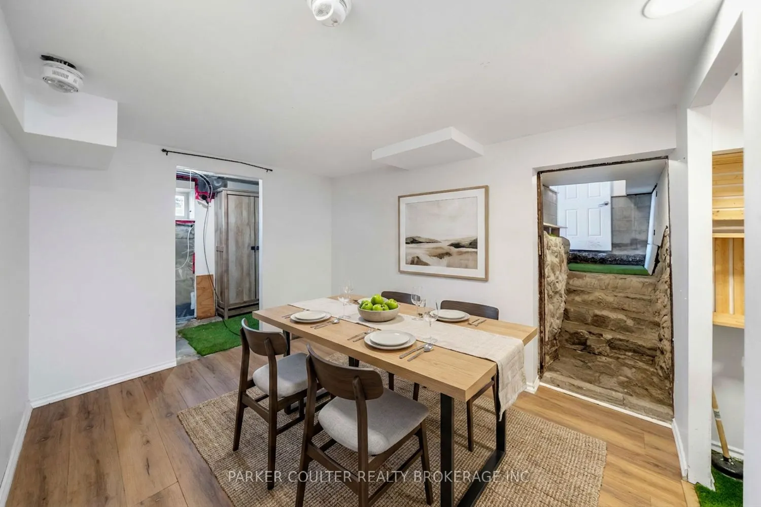 160 Duckworth Street