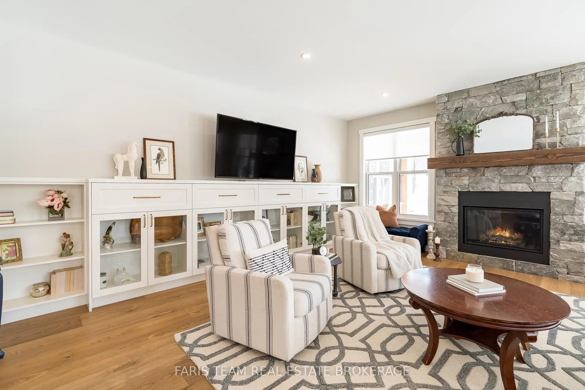 1555 Baseline Road S
