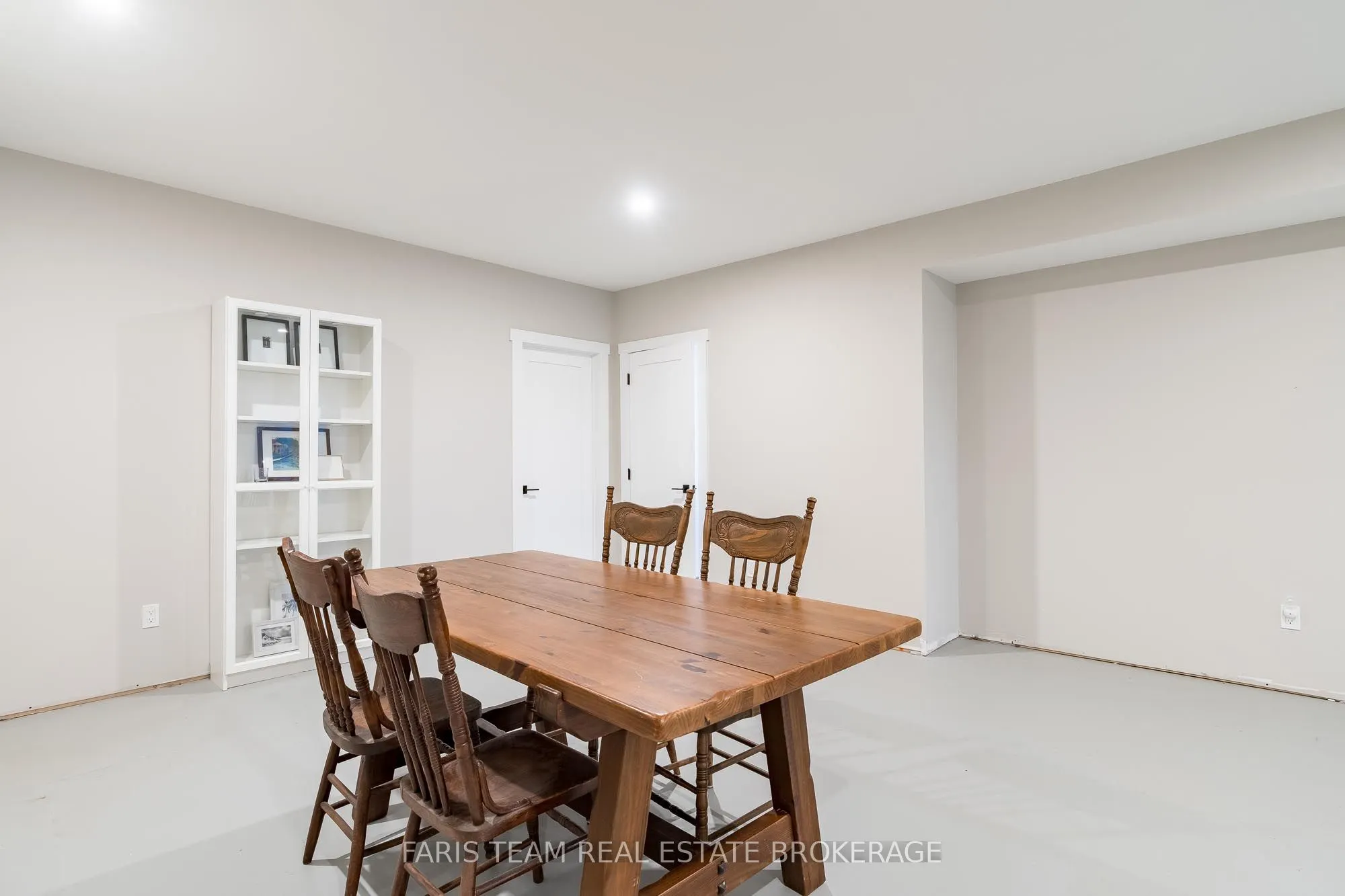 1555 Baseline Road S