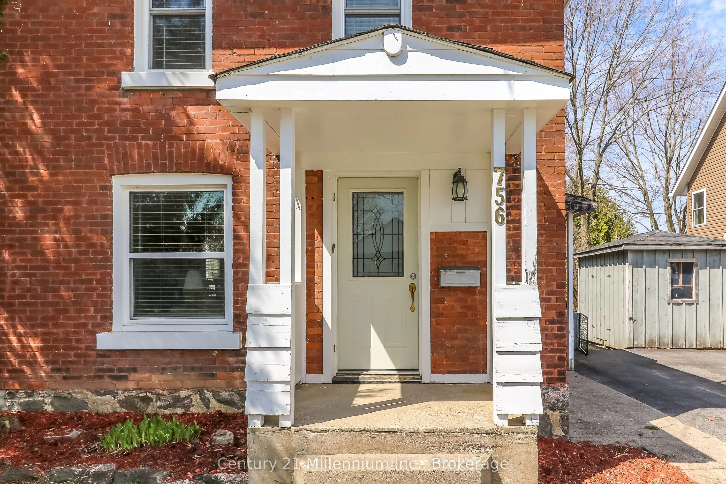 756 Quebec Street