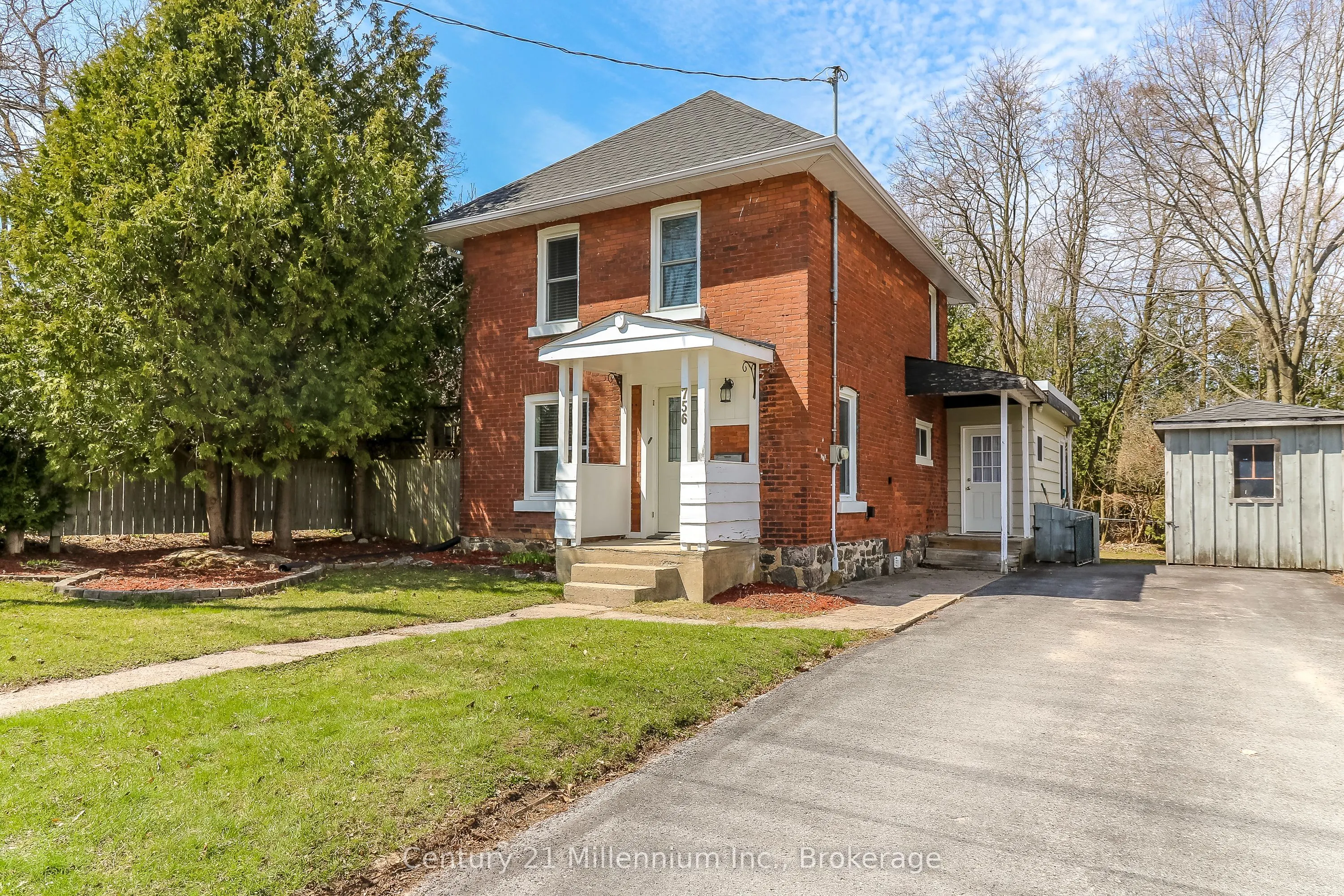 756 Quebec Street