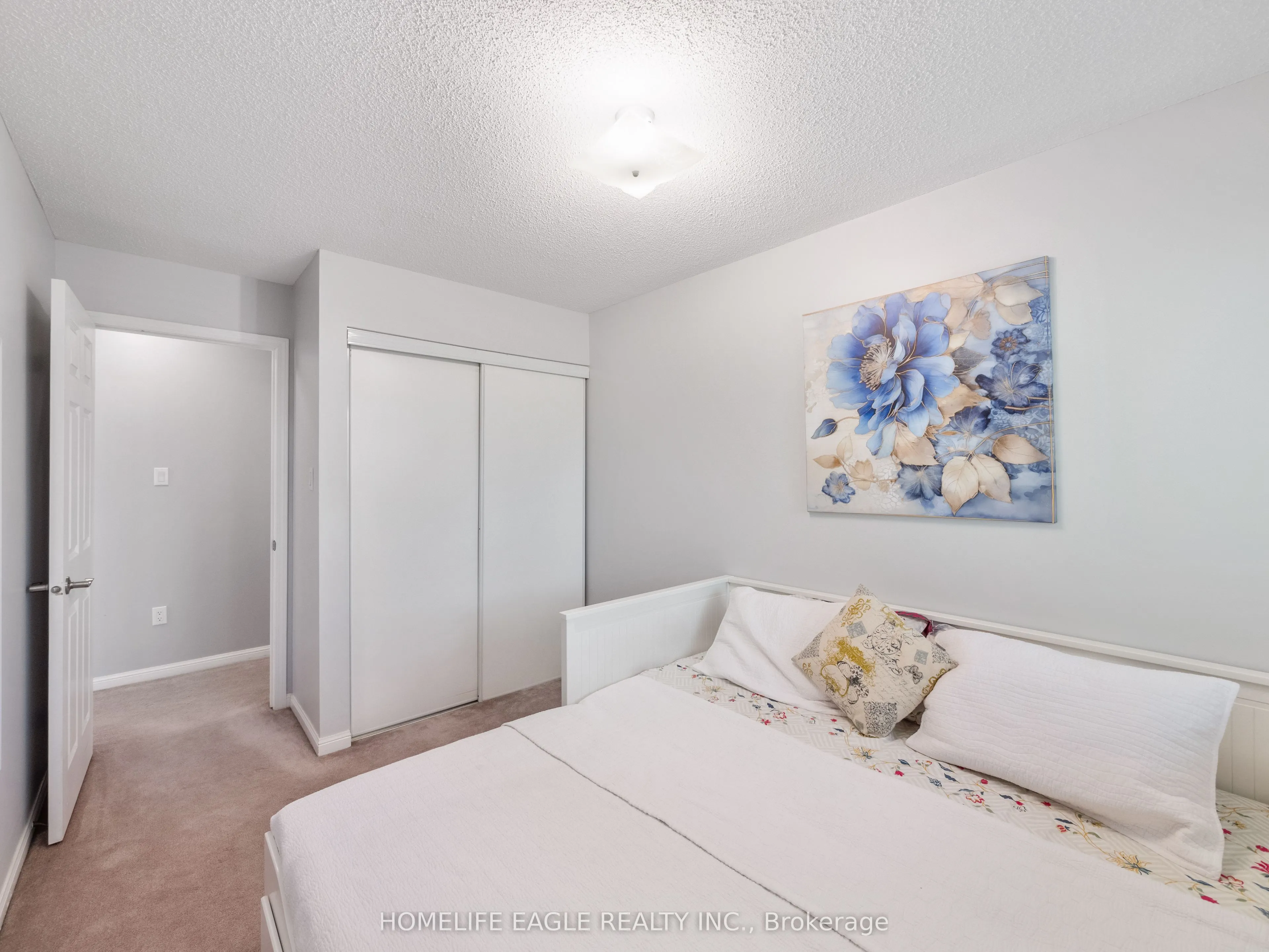 235 Ferndale Drive S #13