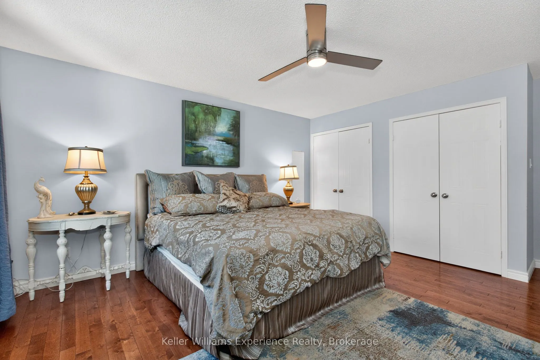 933 Playfair Road