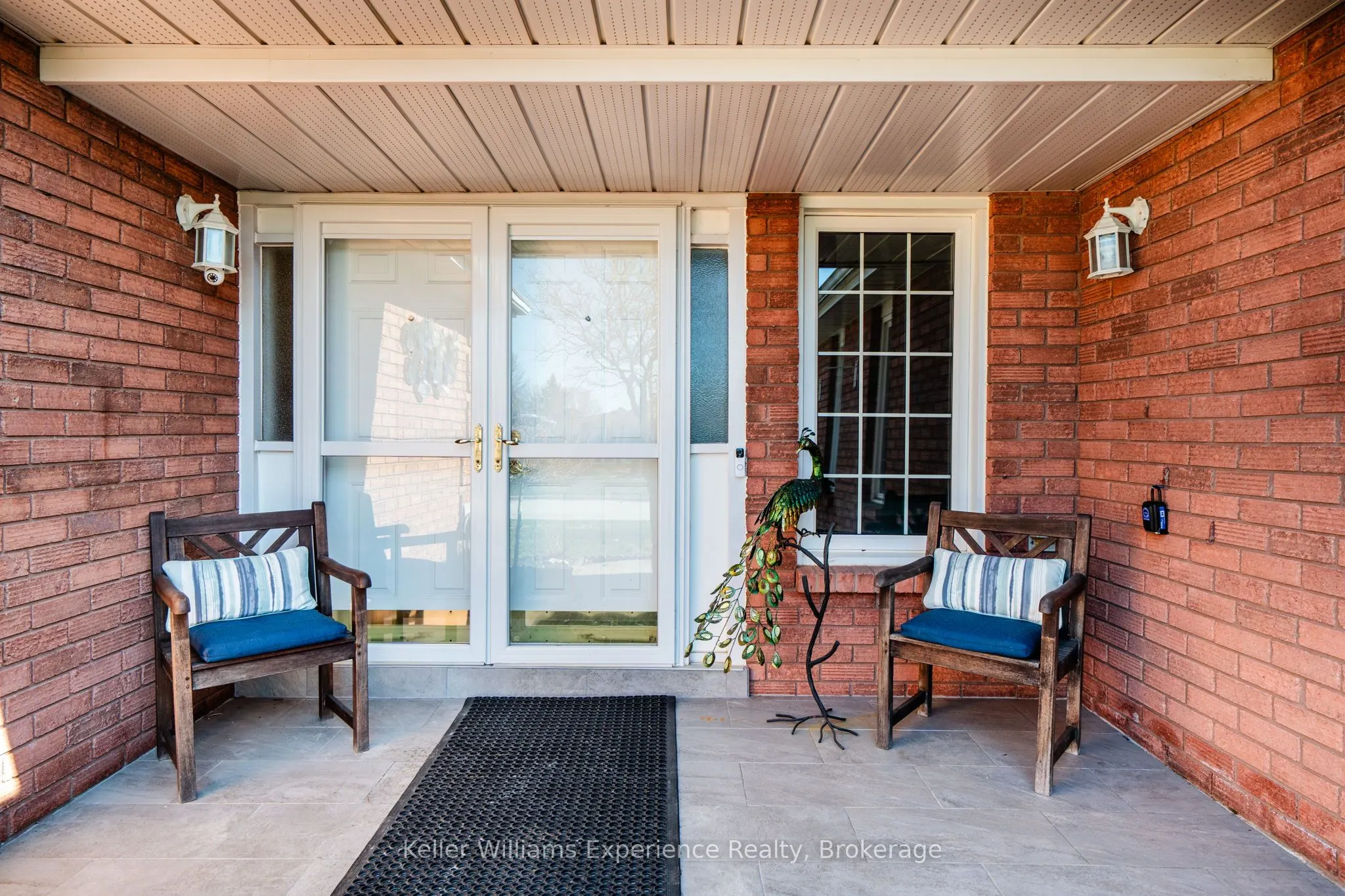 933 Playfair Road