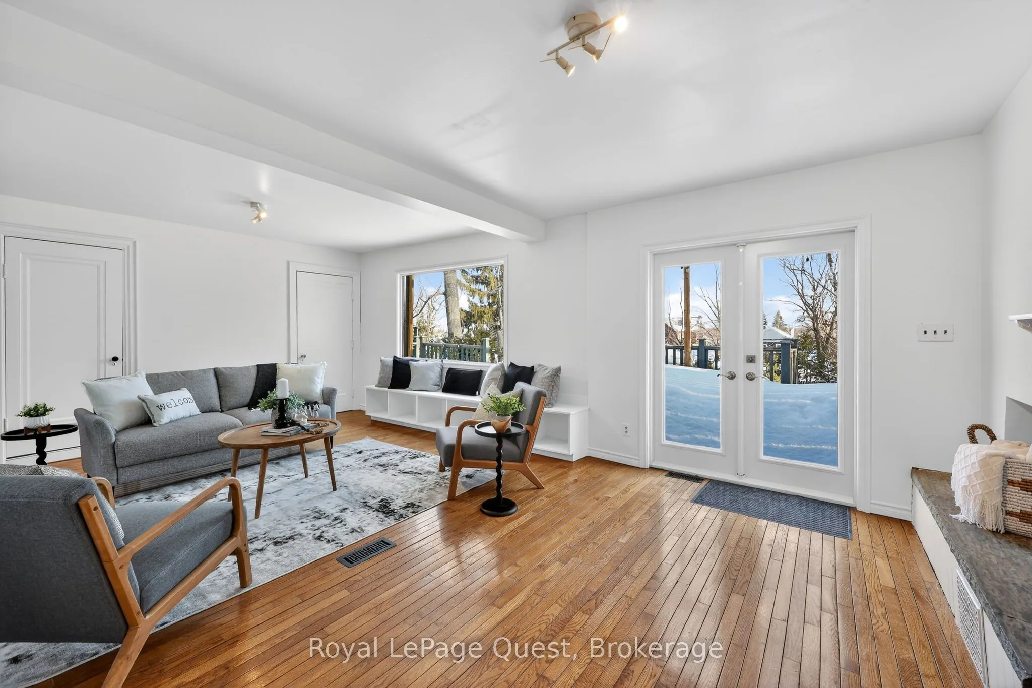109 Brant Street E