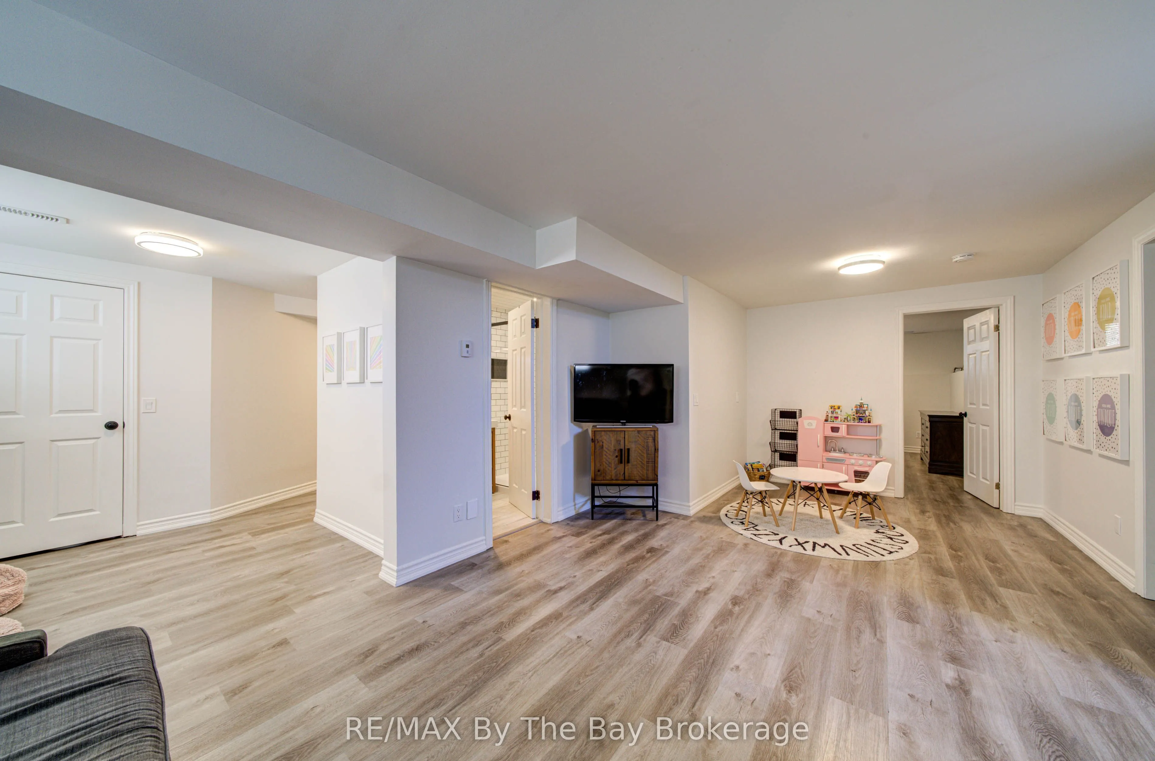 1595 County 42 Road