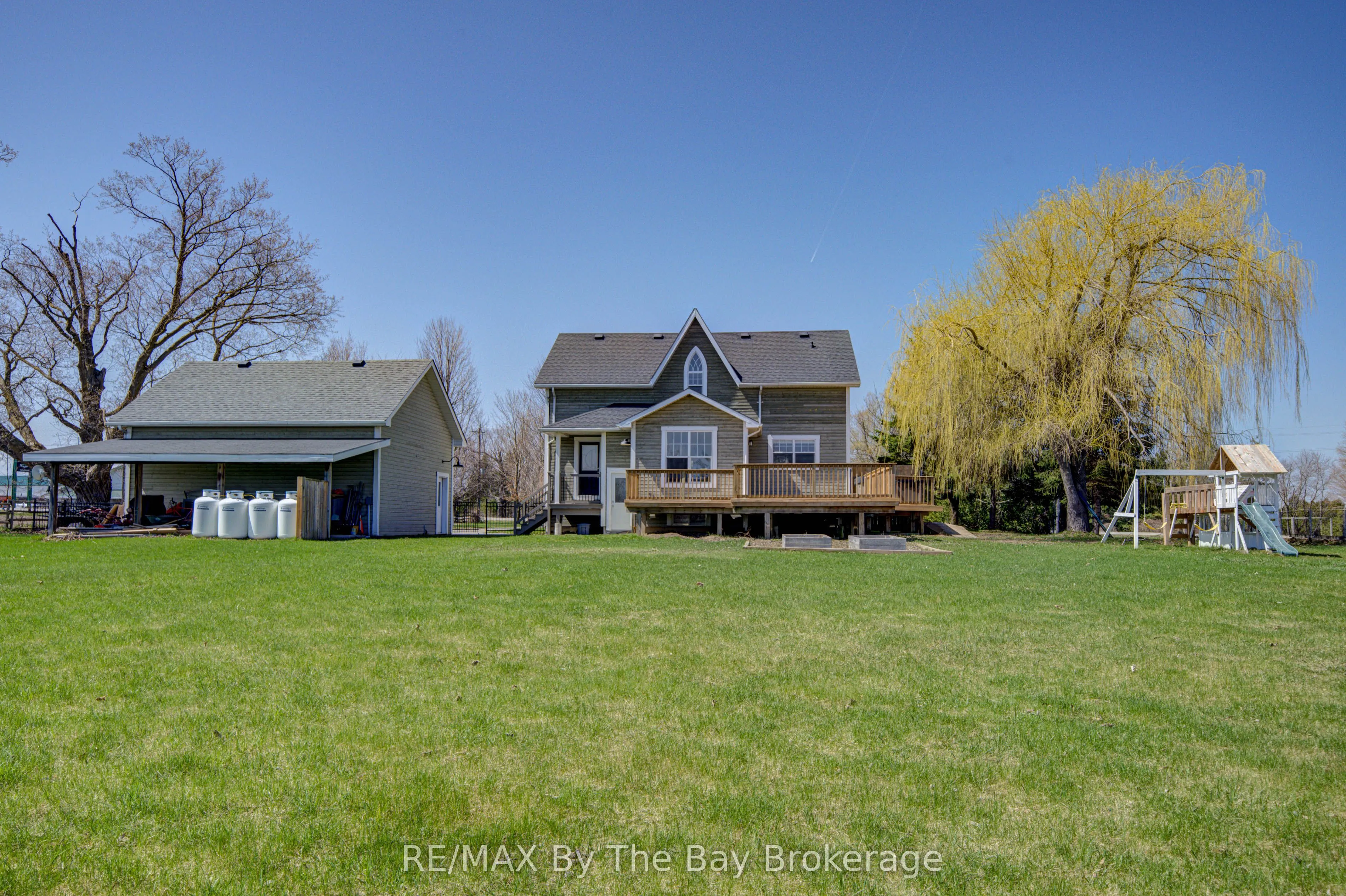 1595 County 42 Road