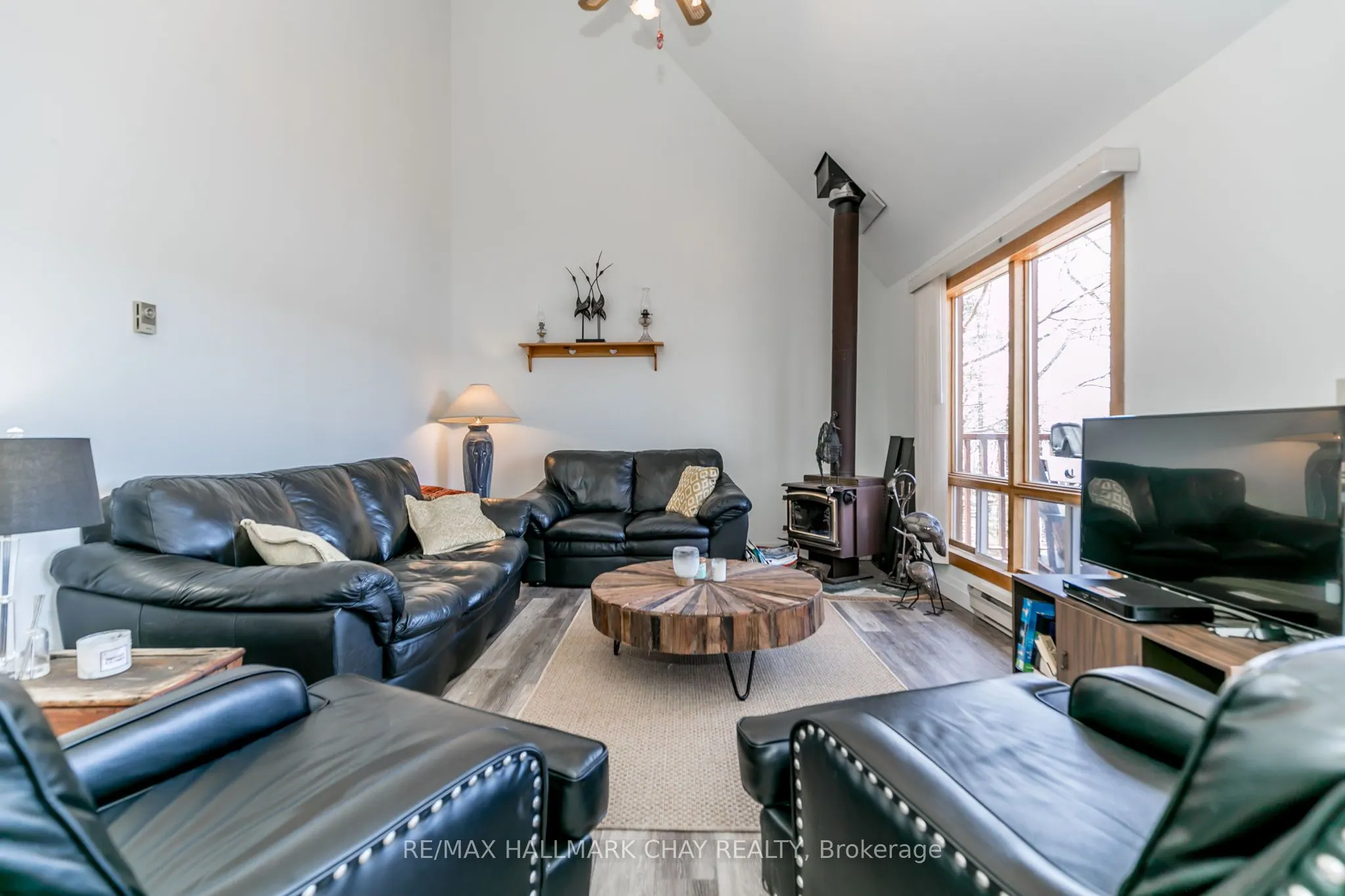 176 Farlain Lake Road E
