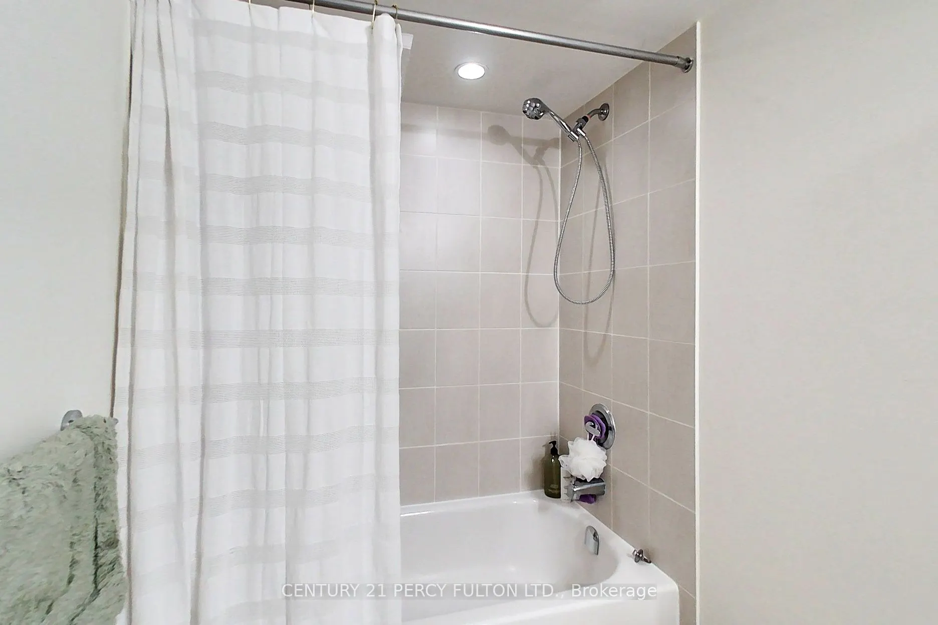 2 Cove Court #107