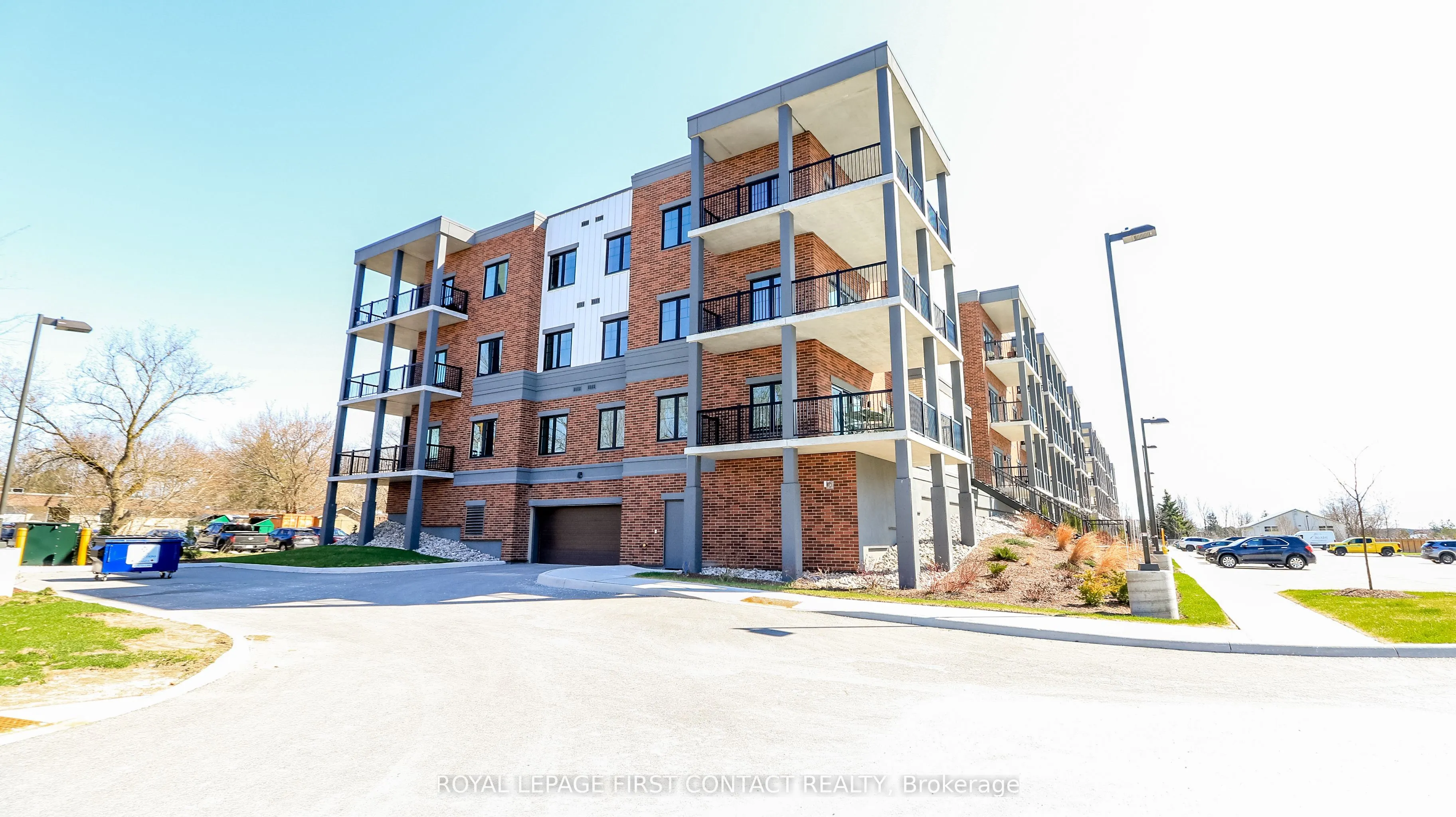 121 Mary Street #210