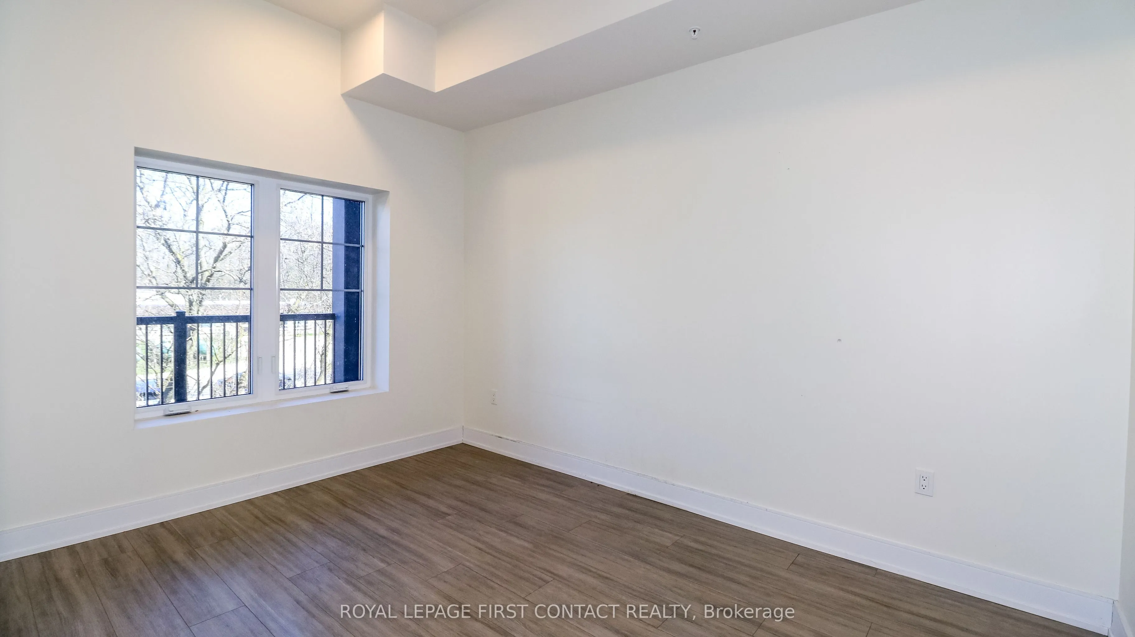 121 Mary Street #210
