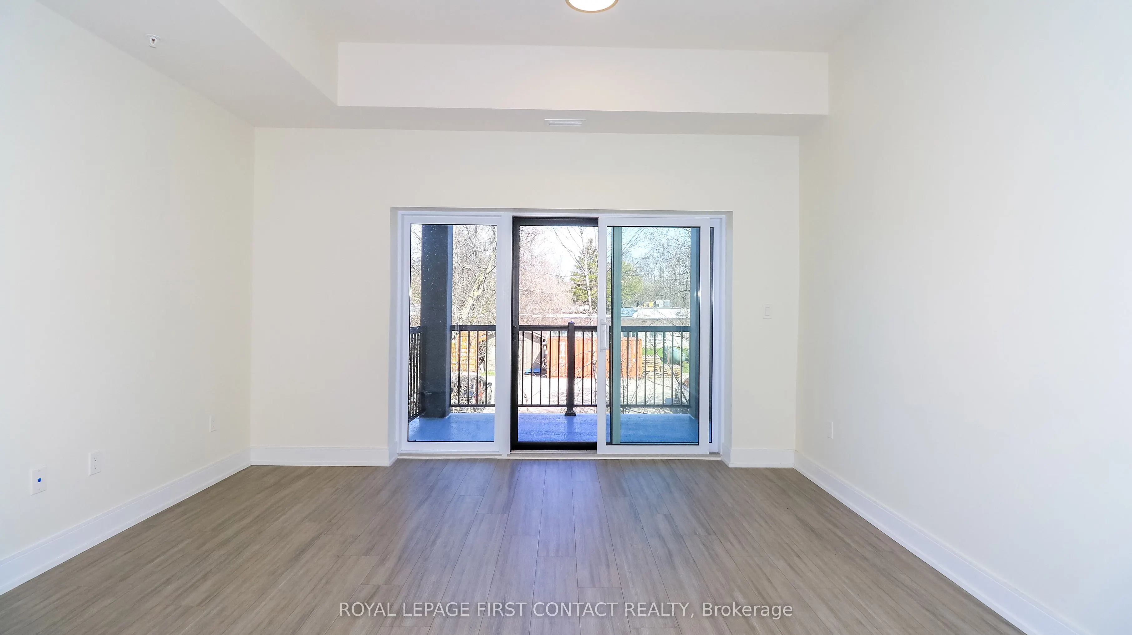 121 Mary Street #210