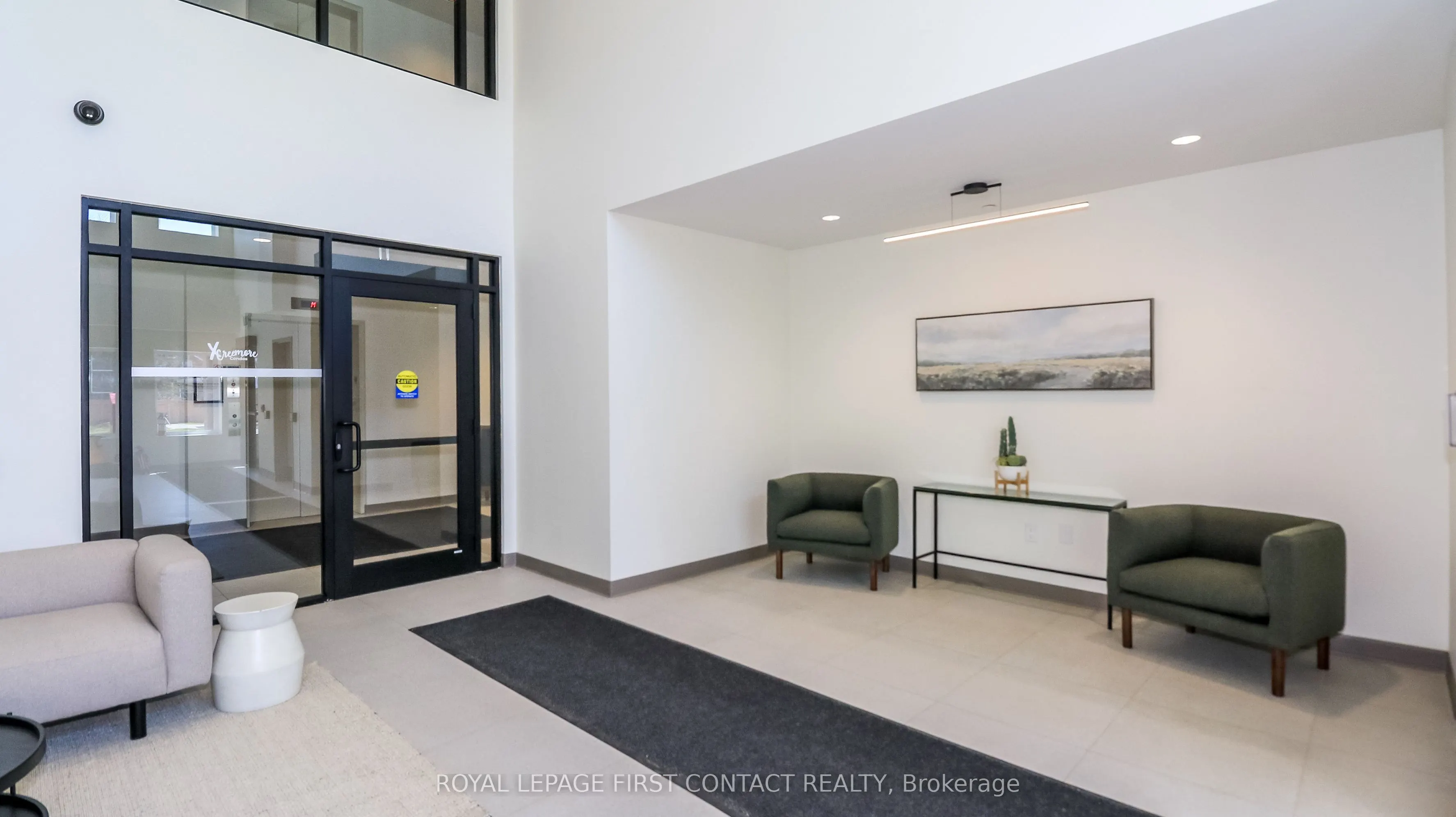 121 Mary Street #210