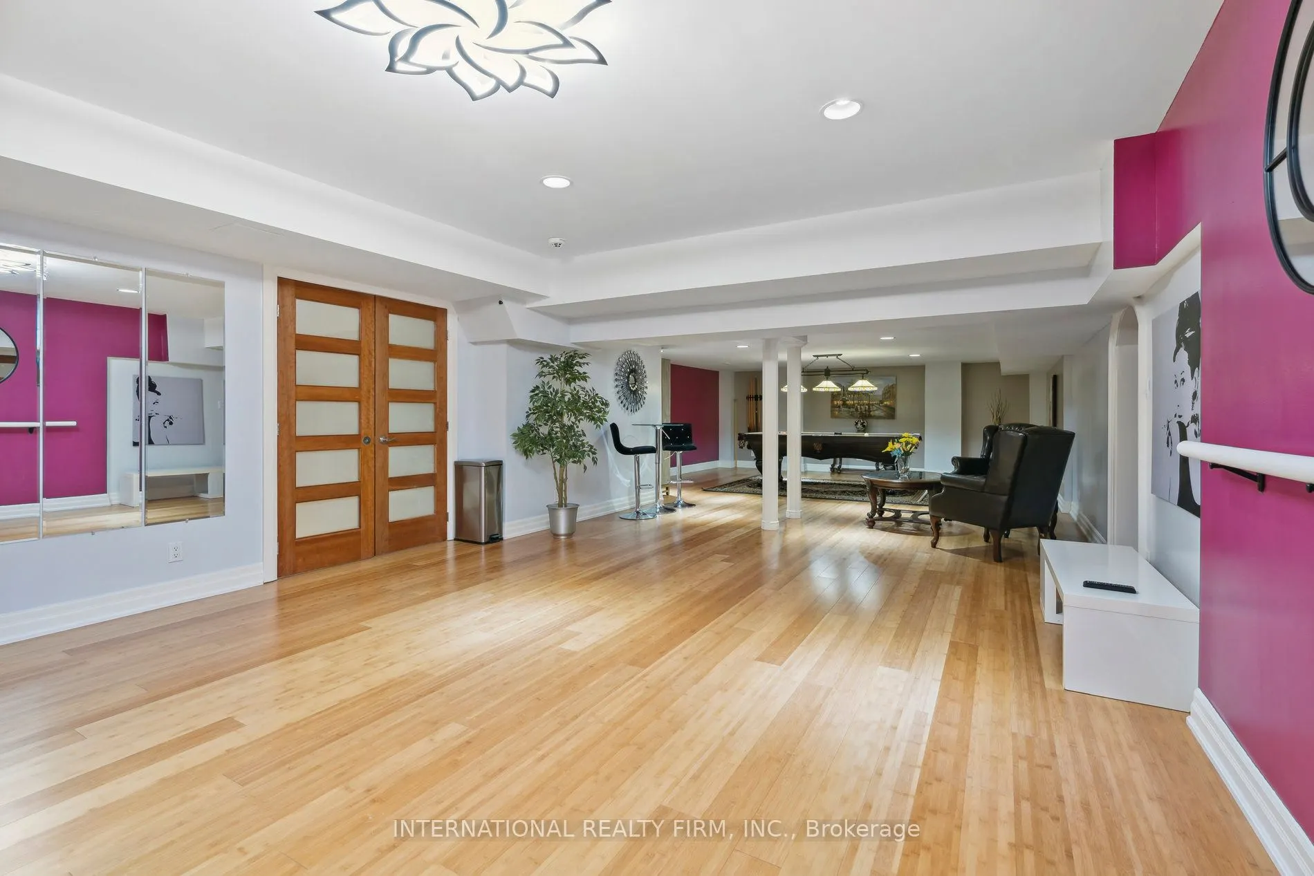 6 Pinehurst Lane