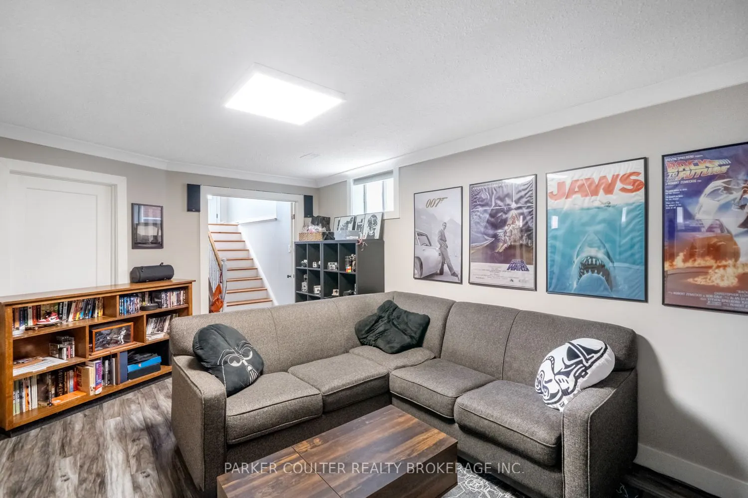 216 Mapleton Avenue