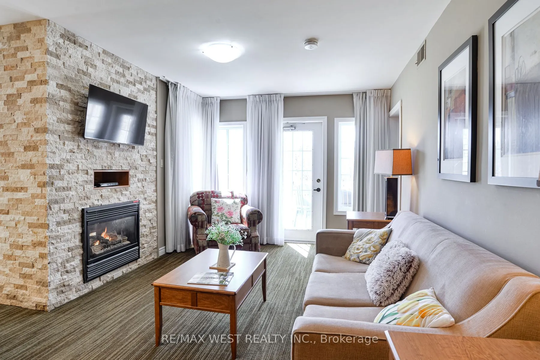 90 Highland Drive #2076-77