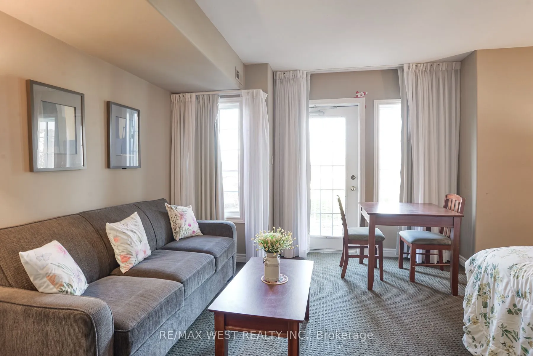 90 Highland Drive #2076-77